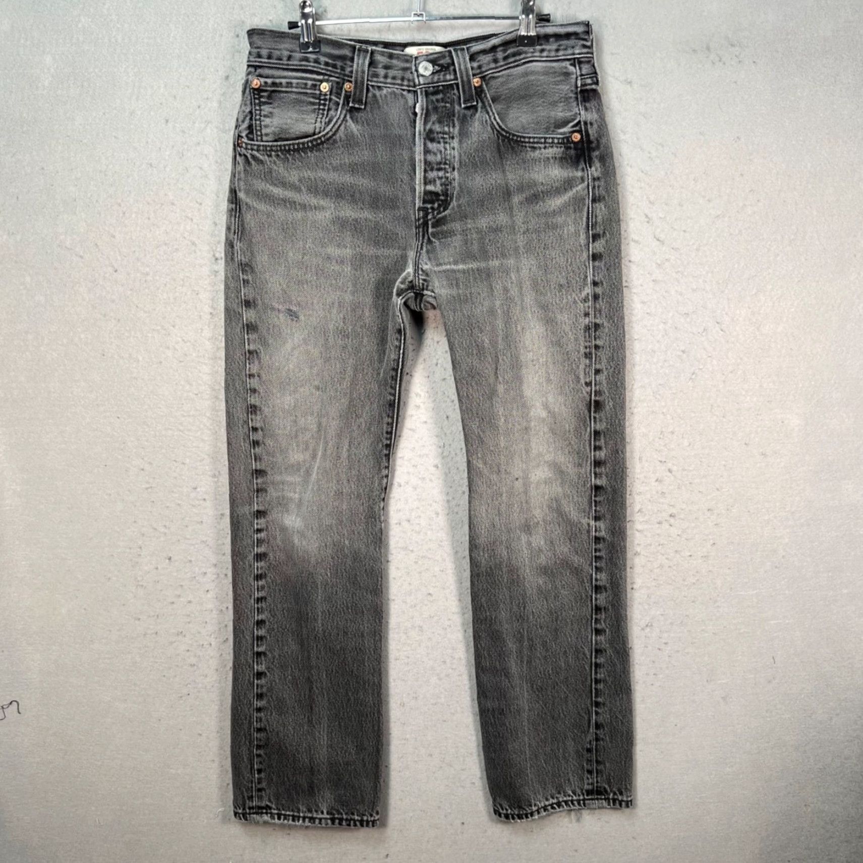 Levi's VTG Levi's 501 Mens Jeans Gray denim Straight Leg 31 x 30 Regular Inseam 30 Cotton 5-Pocket Size US 31 - 2 Thumbnail