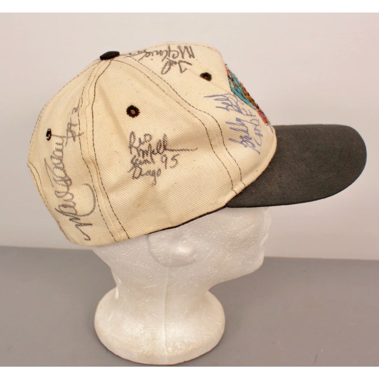 Vintage VINTAGE Grizzlies Cap Hat / Hat 1990s Adjustable Beiges Cotton Snapback Mens Womens Boys Girls Cap Size ONE SIZE - 5 Thumbnail