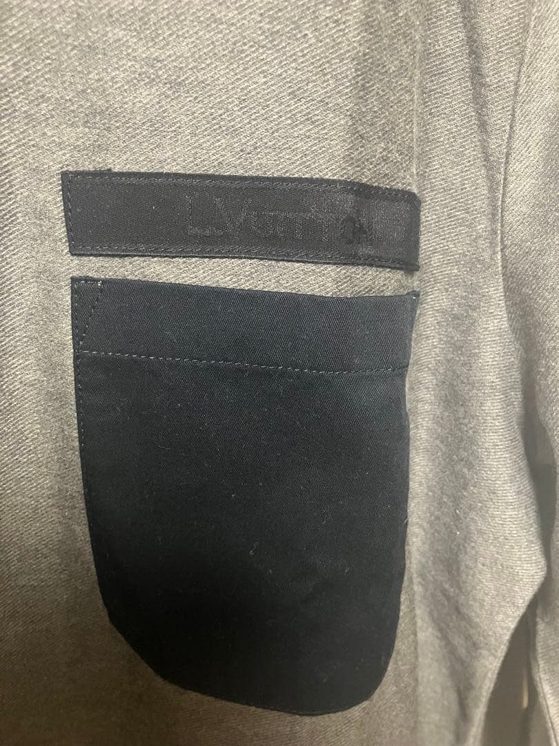 Louis Vuitton Louis Vuitton Long Sleeve Cut-and-Sew T-Shirt Size US S / EU 44-46 / 1 - 3 Thumbnail
