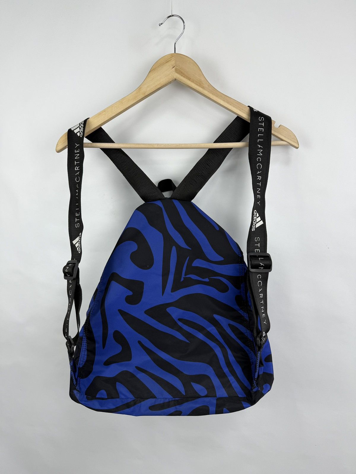 Adidas × Stella McCartney 🇺🇸 Y2K Adidas Stella McCartney Bagpack Rare Retro Hype Size ONE SIZE - 15 Thumbnail