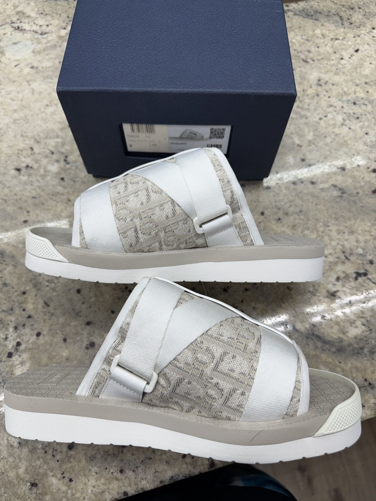 Dior Christian Dior White Sandals Size US 9 / IT 39 - 2 Thumbnail