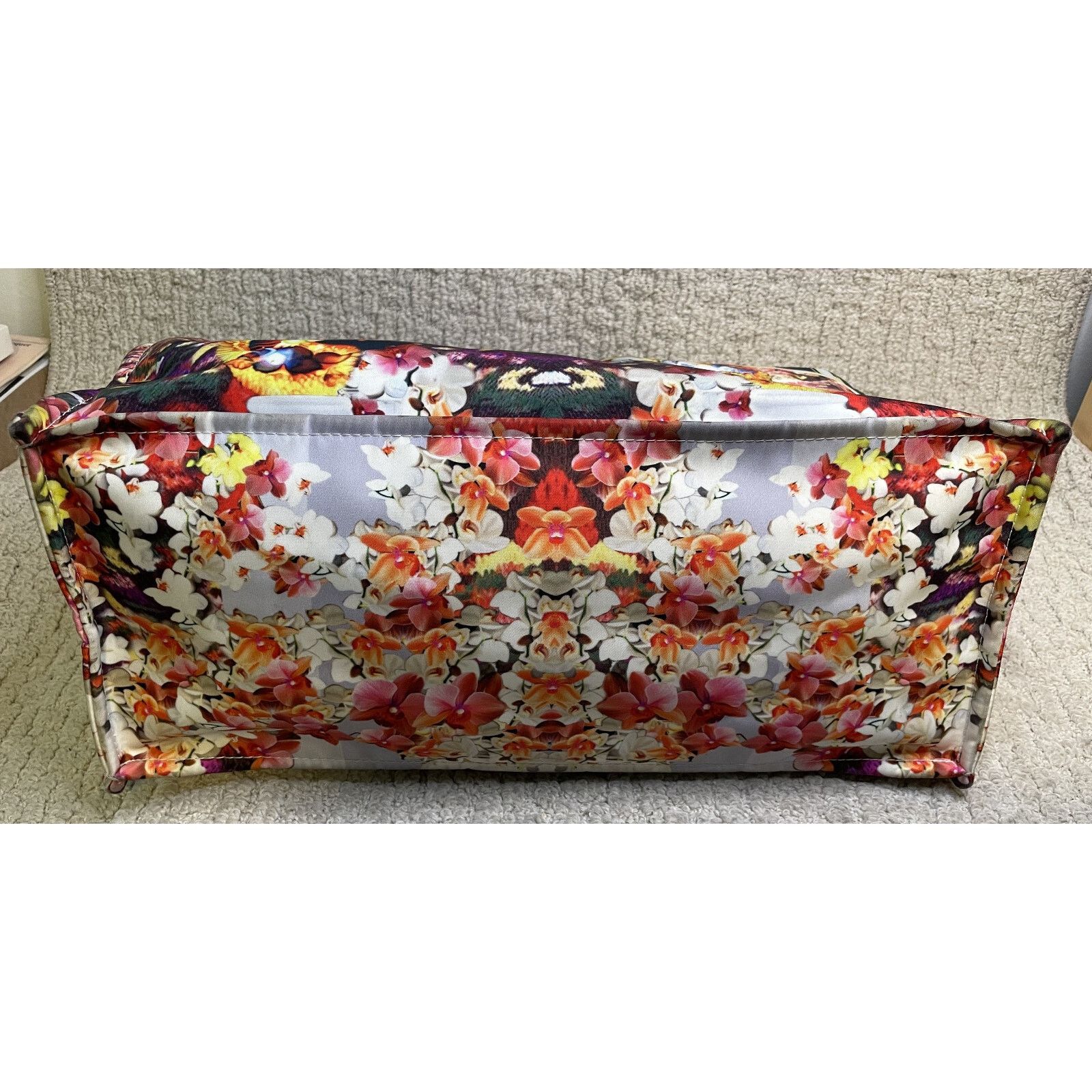 Longchamp Longchamp Mary Katrantzou East Meets West Handbag Tote Size ONE SIZE - 6 Thumbnail