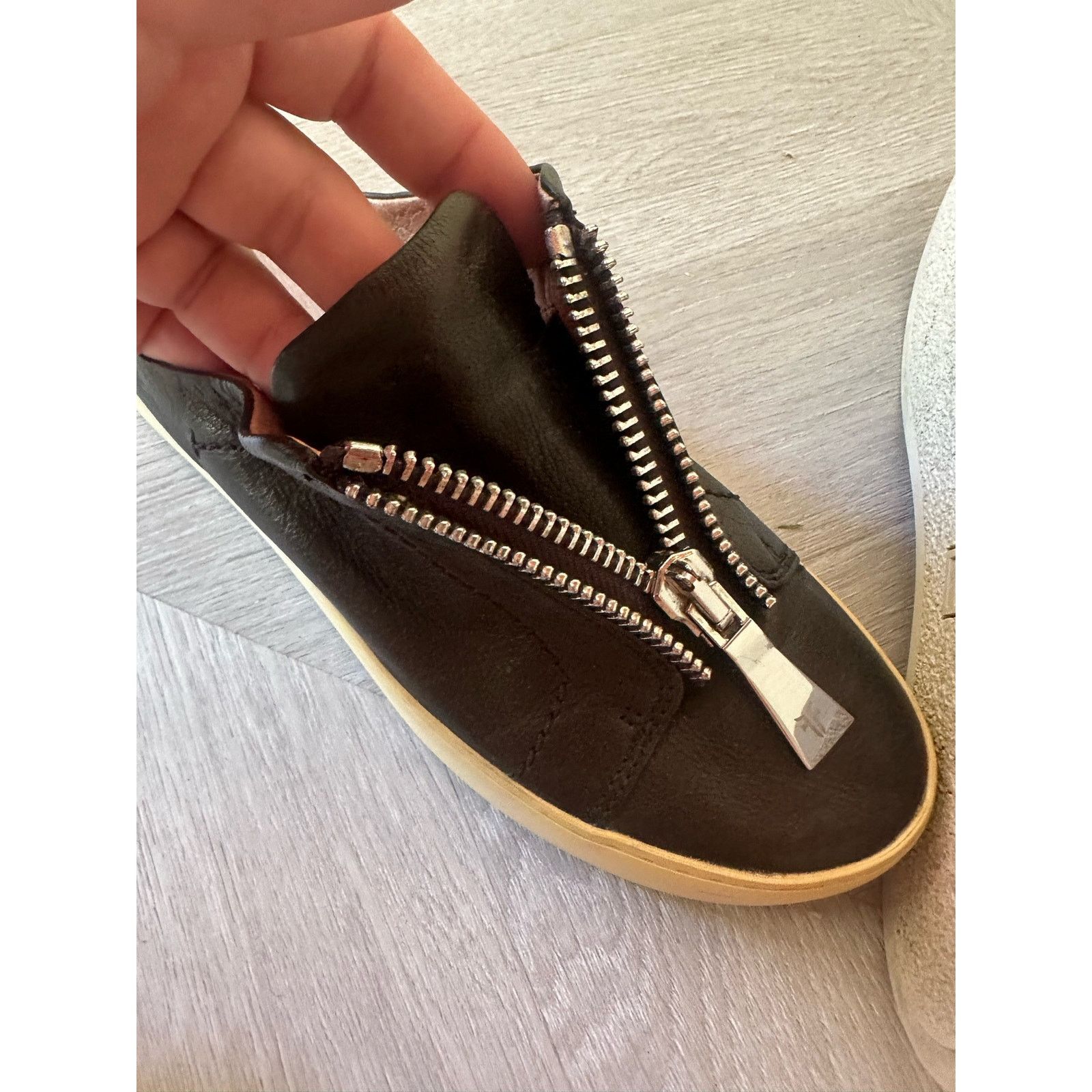 Frye Frye Zip Lena Leather Mule Sneakers Black Slip On Women's 6 Size US 6 / IT 36 - 5 Thumbnail