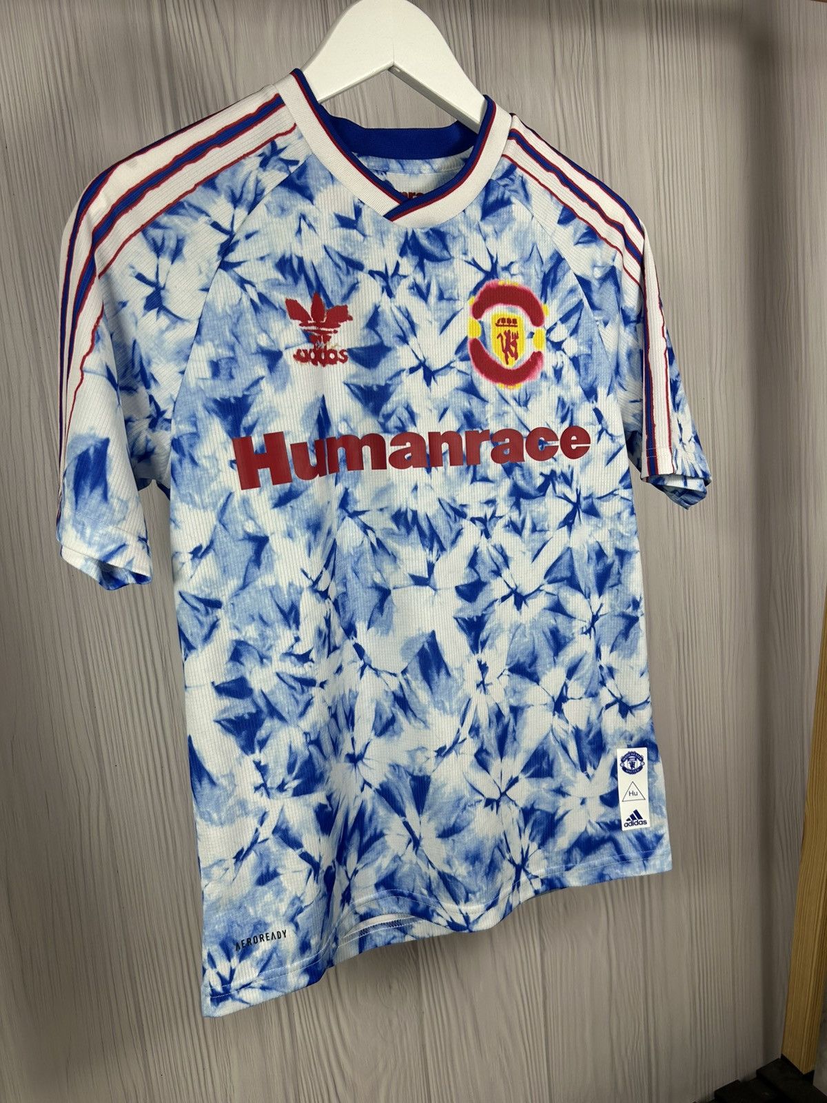 Adidas Adidas Manchester United Humanrace Soccer Jersey Size 13/14Y Size US L / EU 52-54 / 3 - 2 Thumbnail