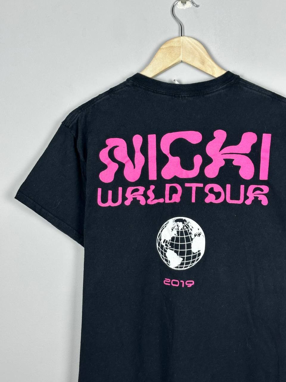 Band Tees Nicki minaj World Tour 2019 concert t shirt big log print Size M / US 6-8 / IT 42-44 - 7 Thumbnail
