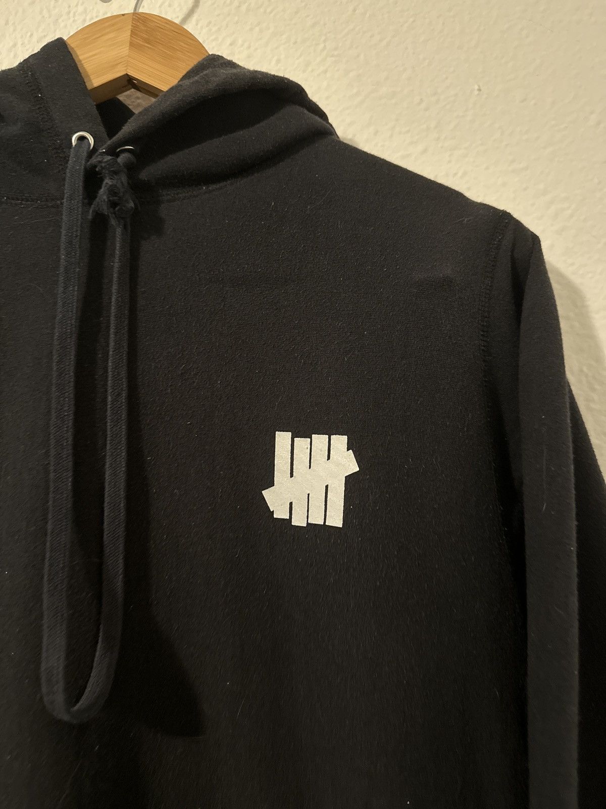 Undefeated Undefeated Classic Logo Hoodie Size US S / EU 44-46 / 1 - 3 Thumbnail
