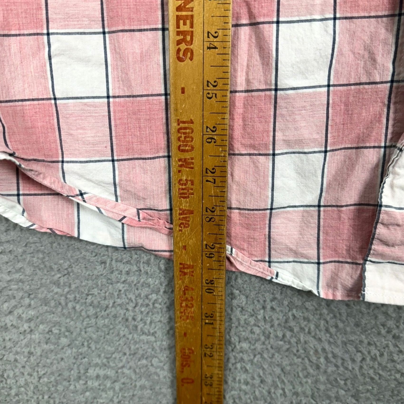 J.Crew J. Crew Button-Down Shirt Plaid Pink White Classic Fit Long Sleeve Men L EUC Size US L / EU 52-54 / 3 - 7 Thumbnail