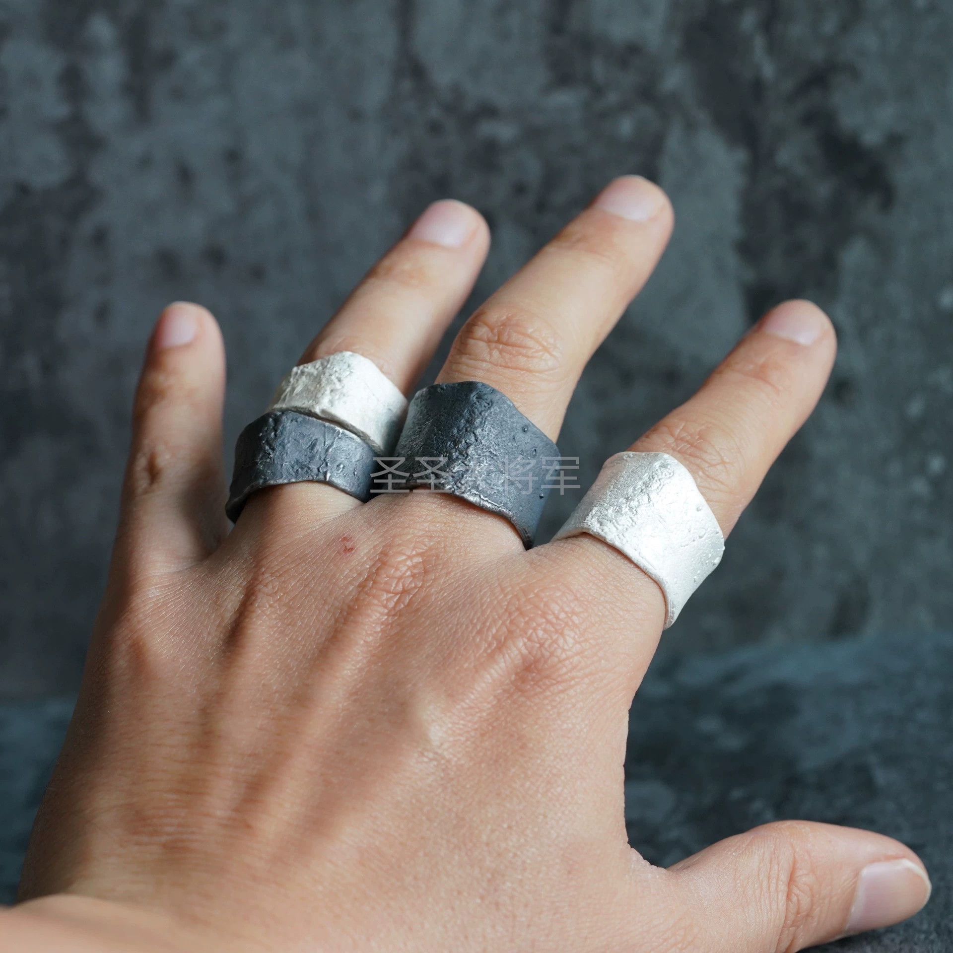 DETAJ Detaj Retro White Deer Bone Sterling Silver Ring Size ONE SIZE - 8 Thumbnail