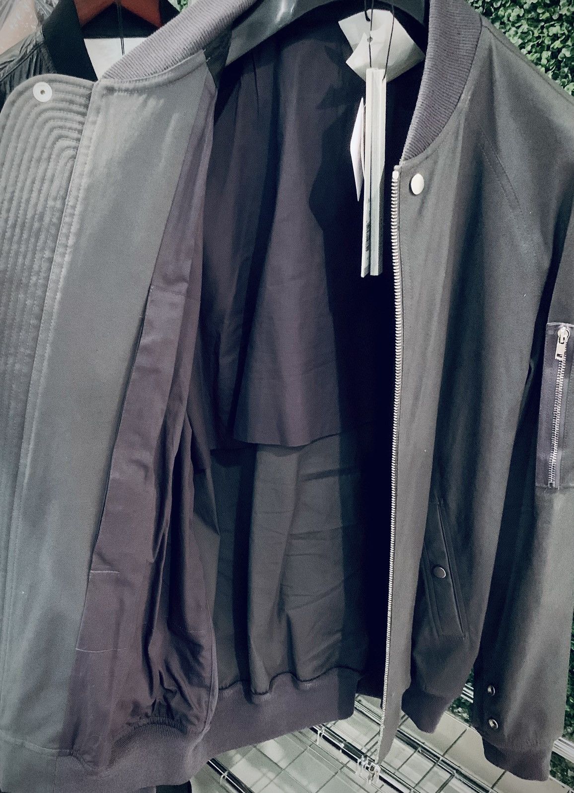 Rick Owens RICK OWENS SS18 DIRT RAGLAN FLIGHT BOMBER JACKET GRAY EU54 Size US L / EU 52-54 / 3 - 12 Thumbnail