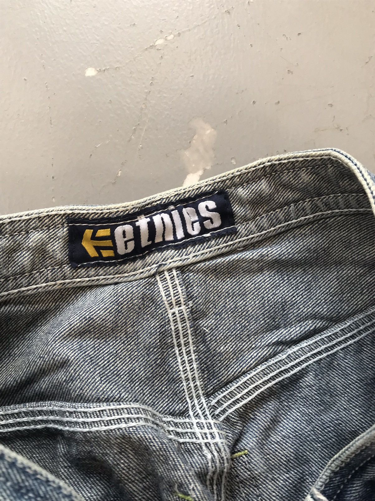 Etnies × Vintage Vintage Etnies big pocket embroidered denim Size US 28 / EU 44 - 8 Thumbnail