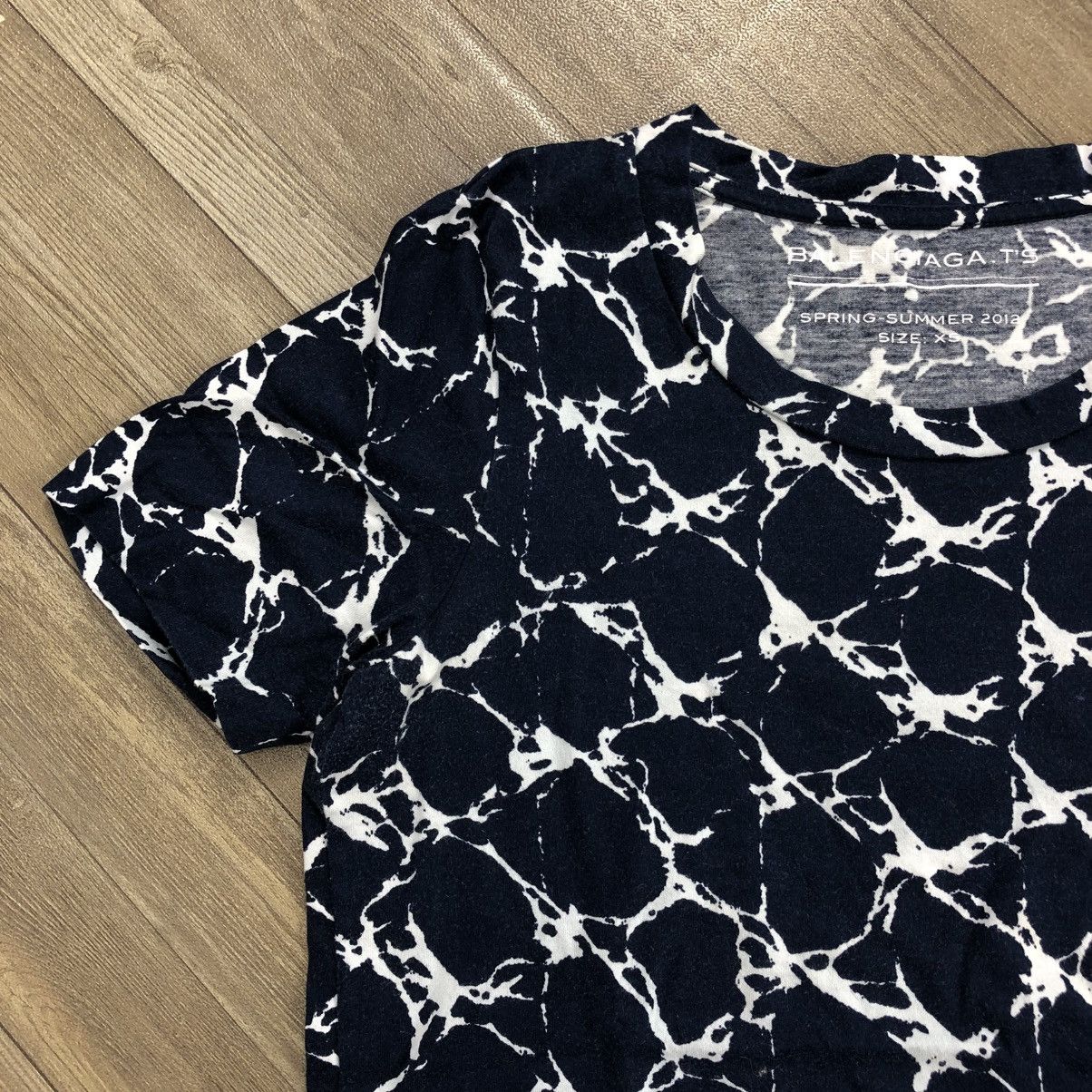 Balenciaga 🇵🇹 SS12 Balenciaga Paris Cracked Cotton Tshirt Size US XS / EU 42 / 0 - 3 Thumbnail