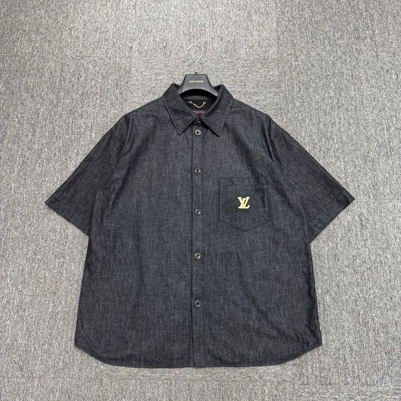Louis Vuitton Louis Vuitton Denim Embroidered Short Sleeve Shirt Size US XXL / EU 58 / 5 - 1 Thumbnail