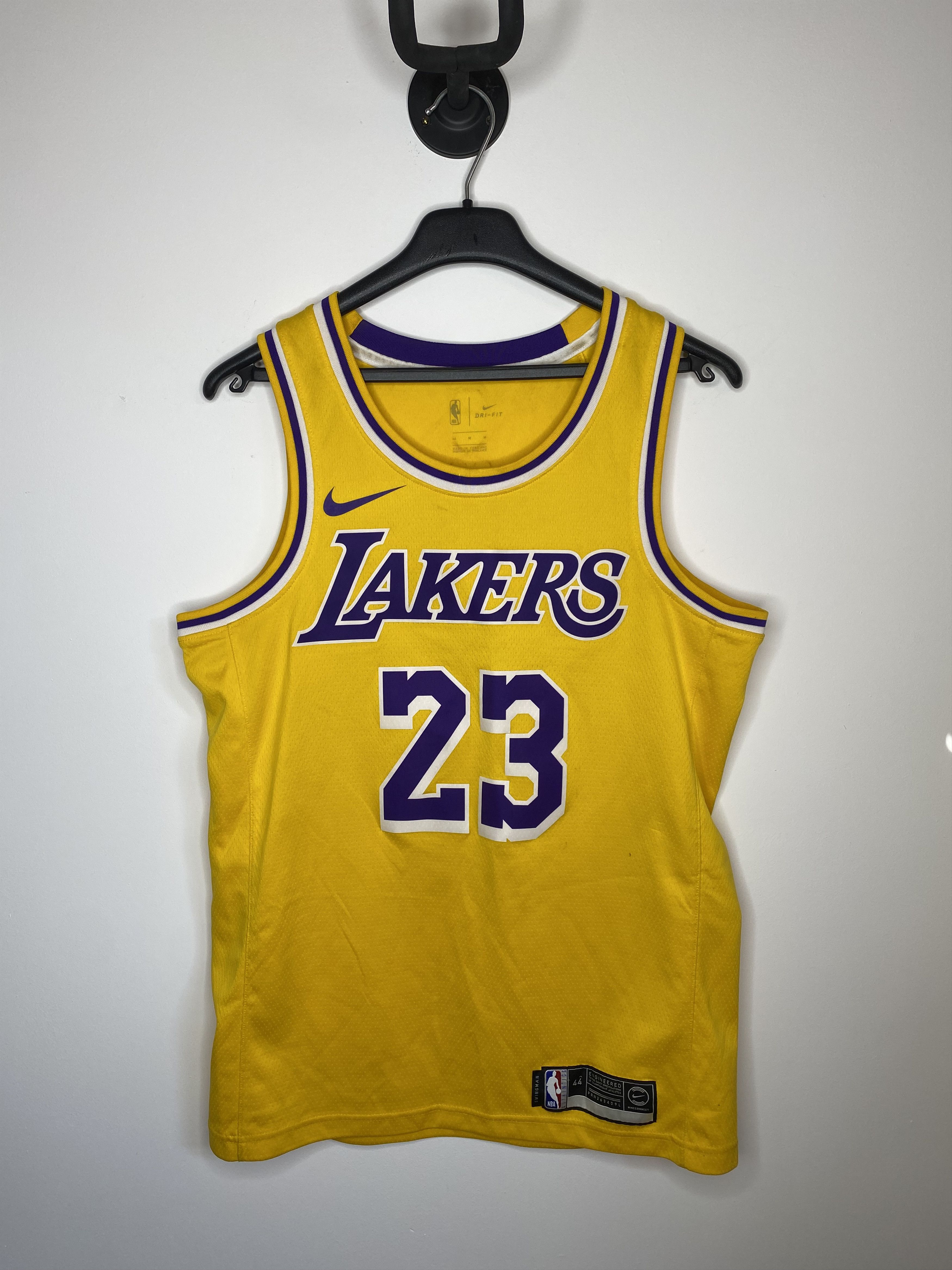 Nike JAMES #23 LOS ANGELES LAKERS 2019 BASKETBALL JERSEY SHIRT Size US M / EU 48-50 / 2 - 1 Thumbnail