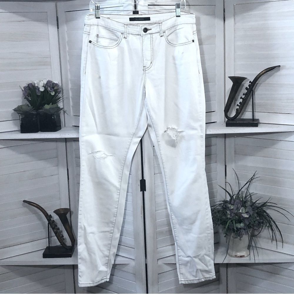 Billabong Billabong Y2K white distressed moms jeans sz 28 X 32 Size 28" / US 6 / IT 42 - 1 Thumbnail