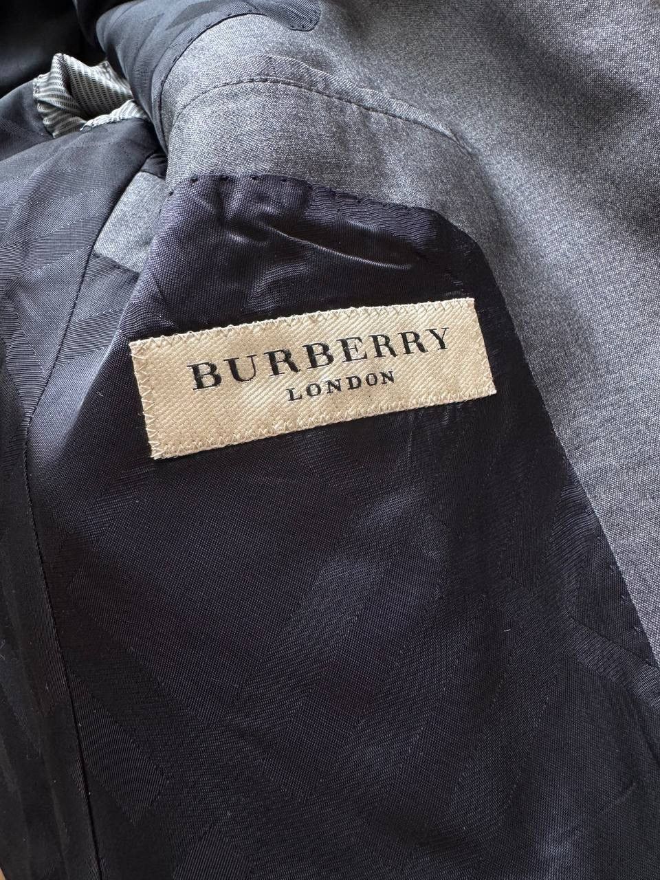 Burberry Burberry London Wool Silk Blend Blazer Size 50R - 7 Thumbnail