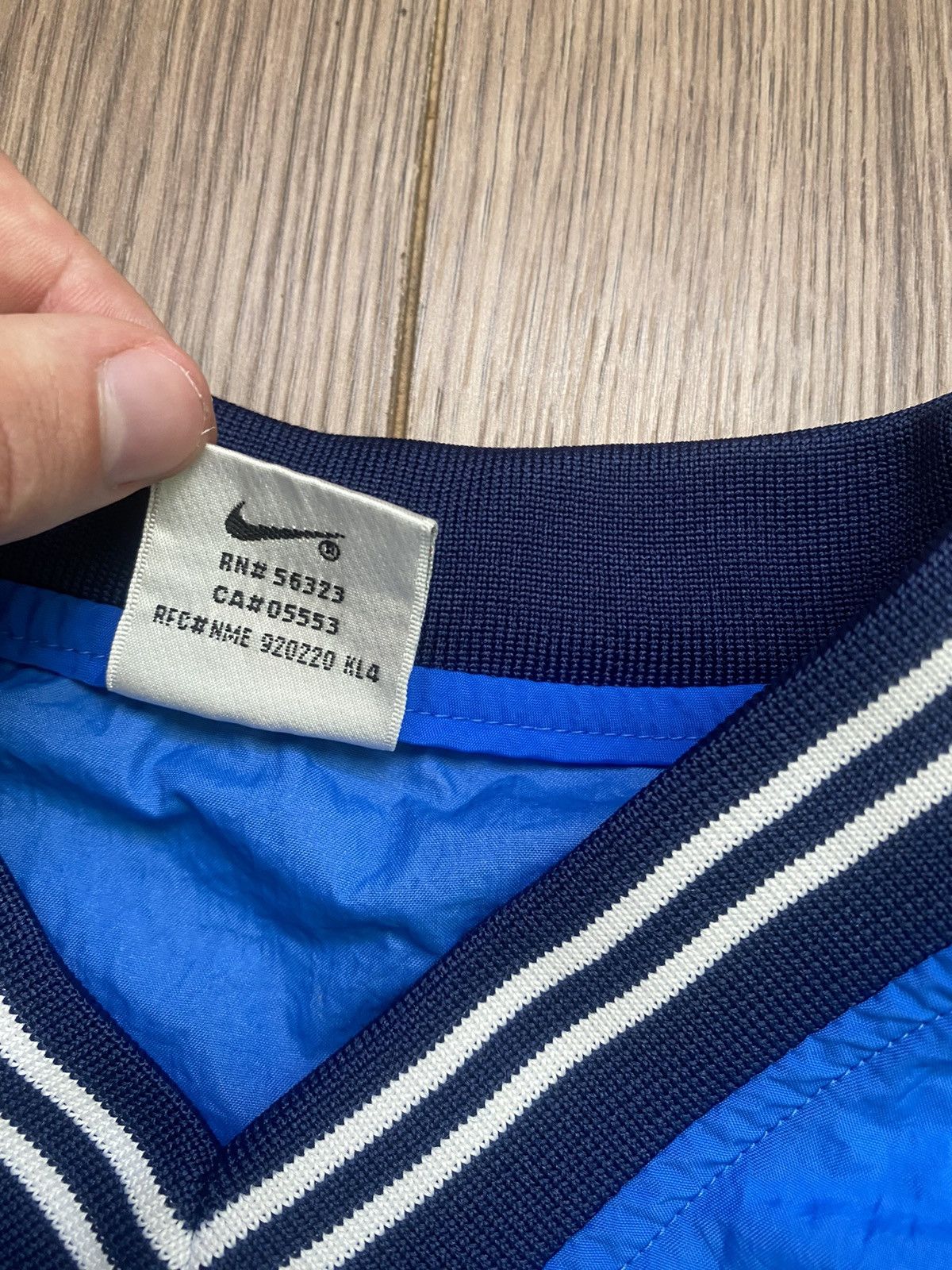 Nike × Vintage Vintage Nike Nylon Sweatshirt Swoosh Logo Size US S / EU 44-46 / 1 - 7 Thumbnail