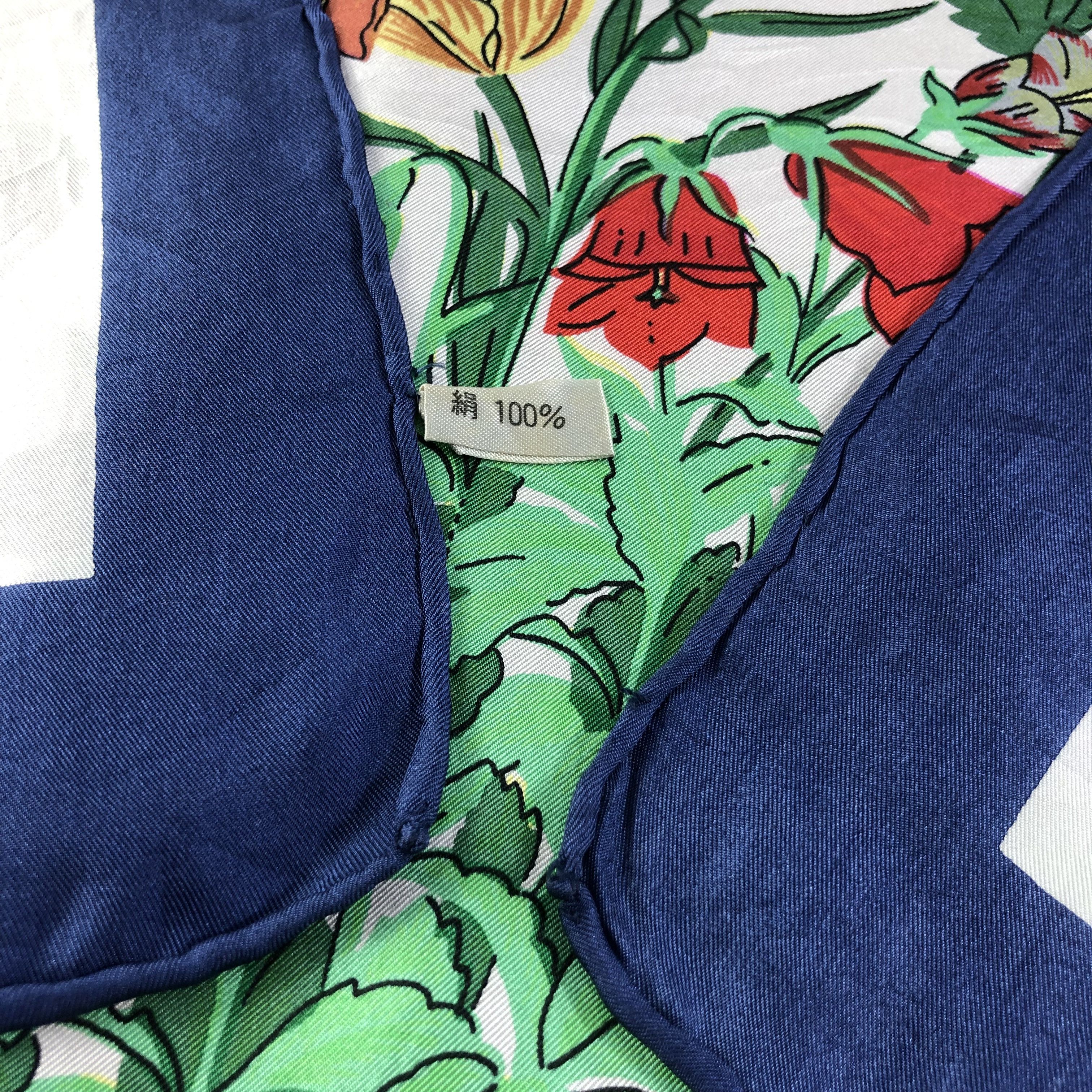 Japanese Brand Vintage Luxury Floral Hand Rolled Silk Scarf M715 Size ONE SIZE - 3 Thumbnail