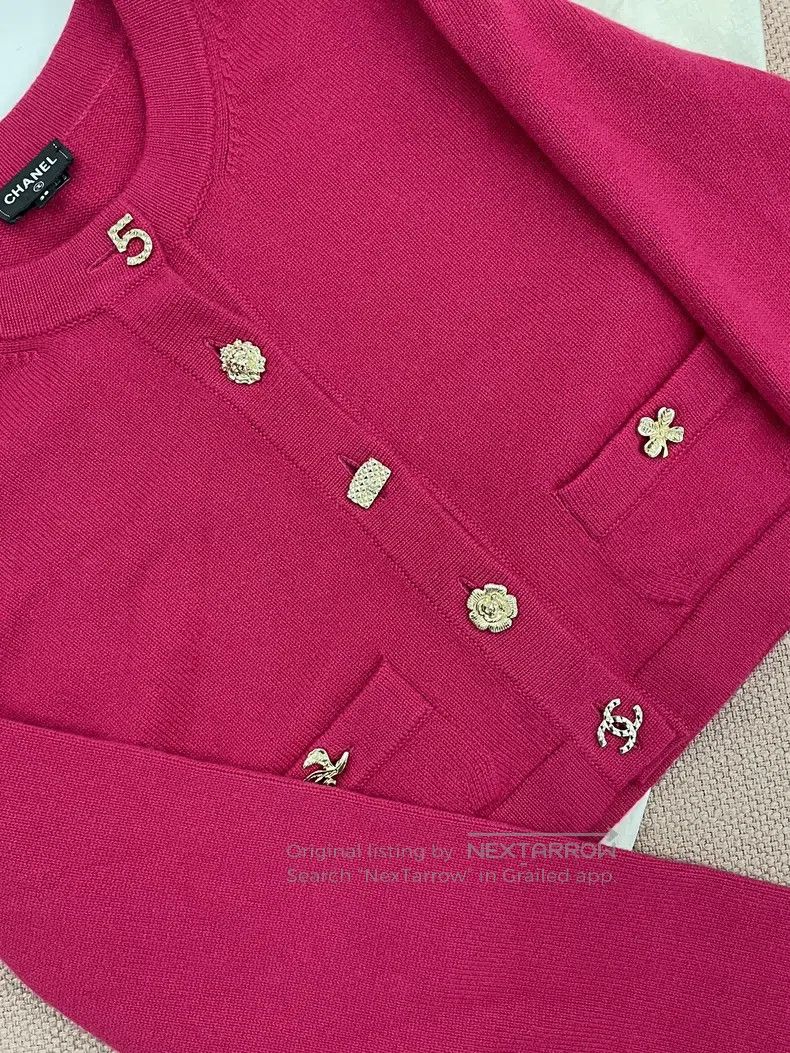 Chanel Chanel Rose-red multi-element button cashmere cardigan jac Size XS / US 0-2 / IT 36-38 - 3 Thumbnail