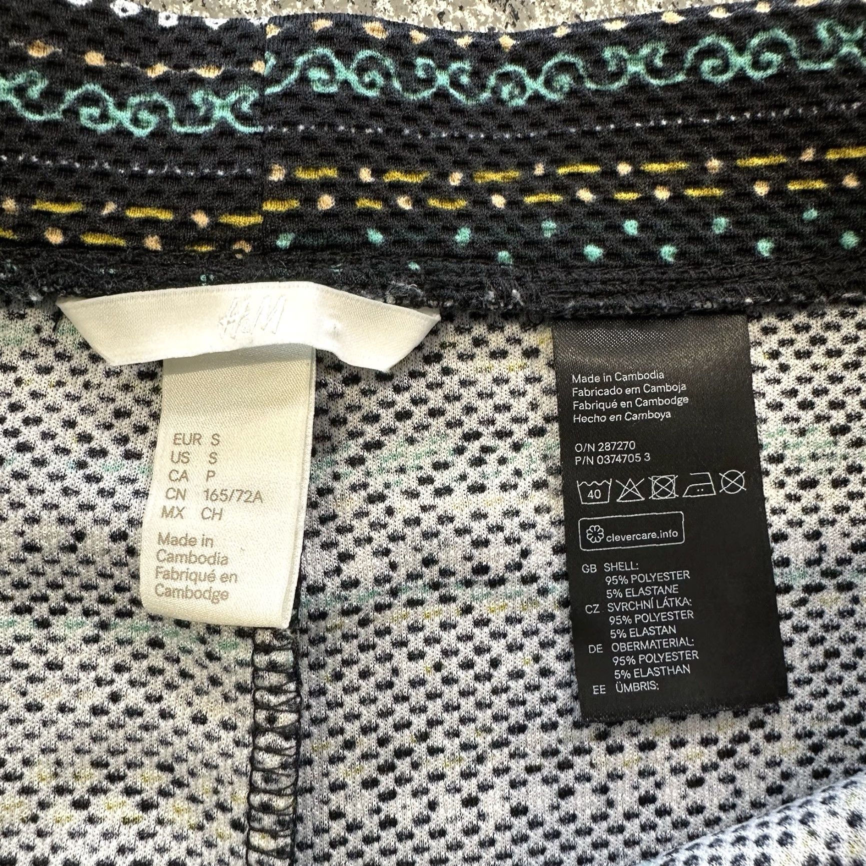 H&M H&M Skirt Womens S Mini Black Geometric Striped High Rise Color: Black Size 28" / US 6 / IT 42 - 3 Thumbnail