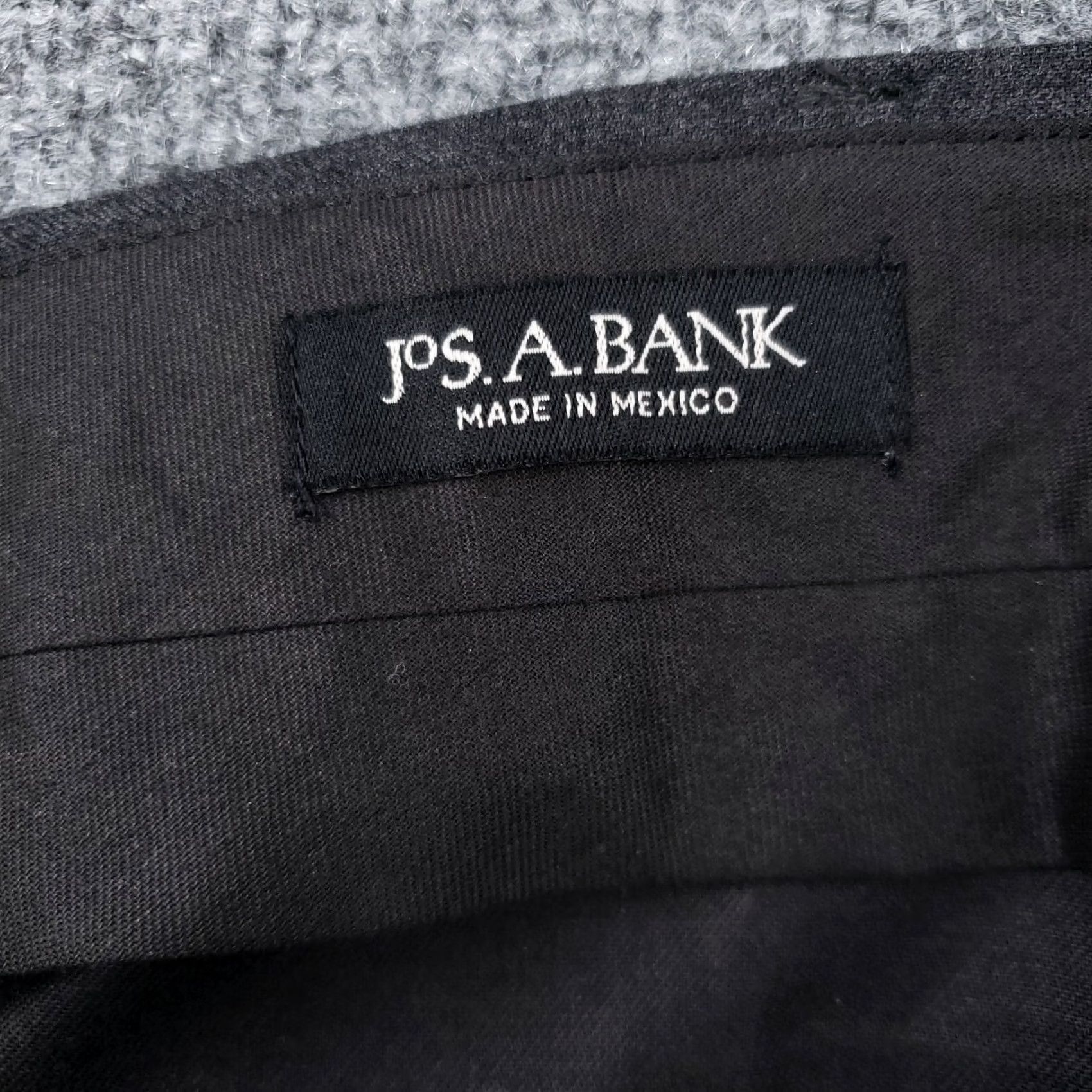 Jos. A. Bank Jos. A. Bank Dress Pants 40 Gray Pleated Straight Mid-Rise Business Slacks Mens Size US 40 / EU 56 - 3 Thumbnail