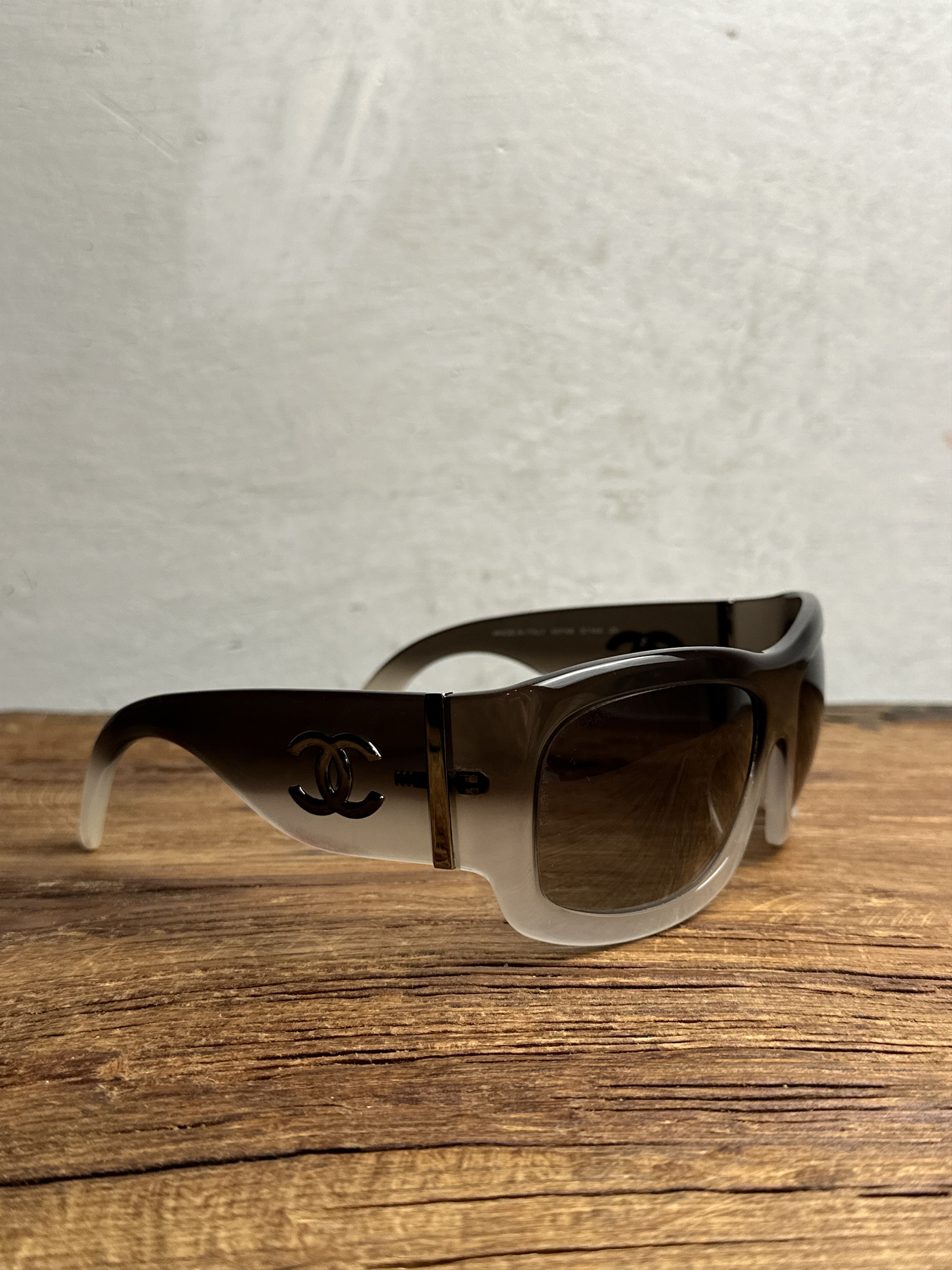 Chanel Vintage Chanel Logo Sunglasses Size ONE SIZE - 1 Thumbnail