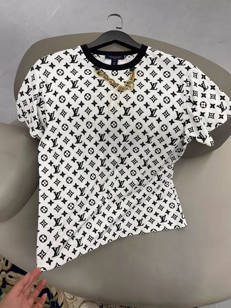 Louis Vuitton Louis Vuitton Logo Short Sleeve T-Shirt- DMC Size US M / EU 48-50 / 2 - 1 Thumbnail