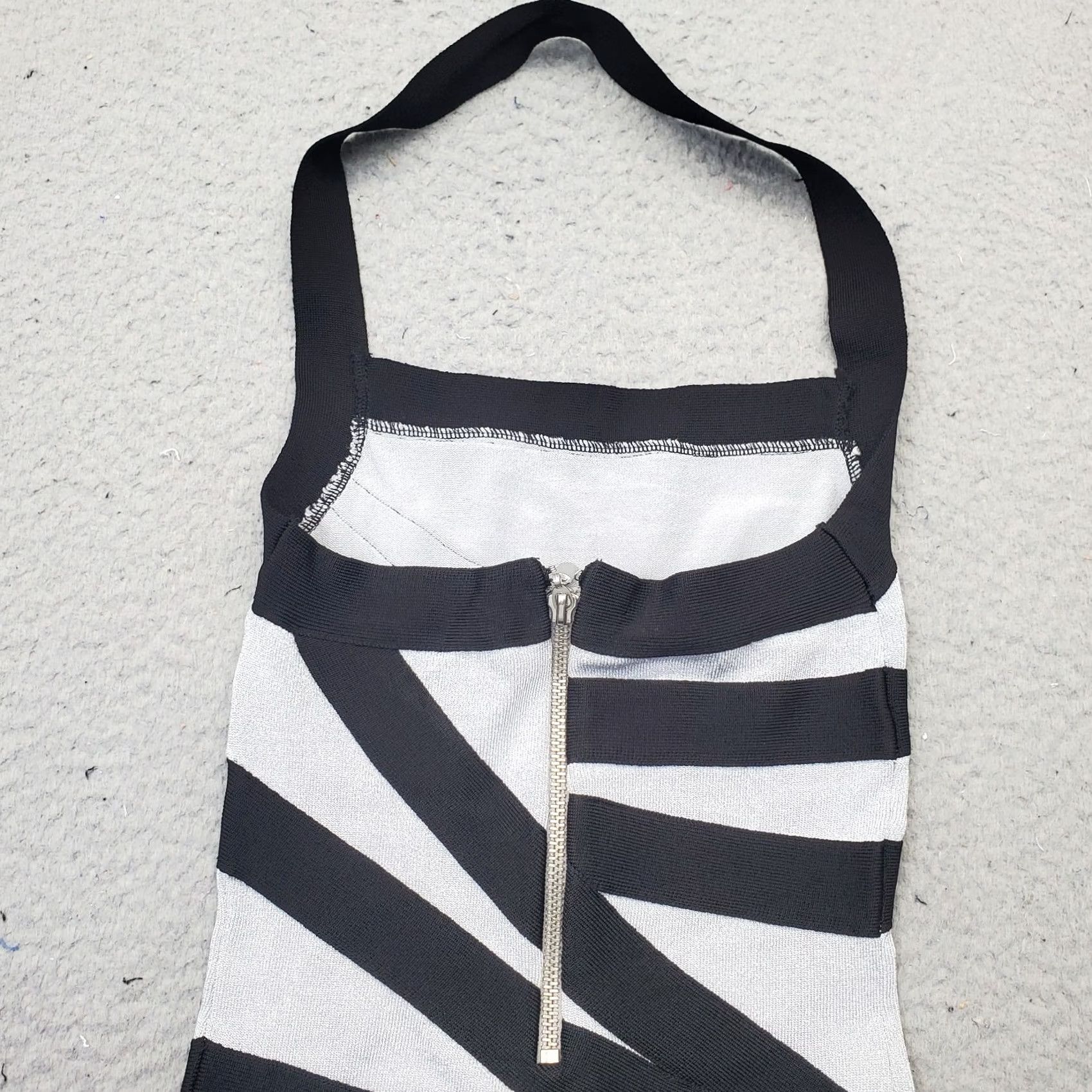 Bebe bebe Bodycon Illusion Dress Womens XS Silver & Black Striped Halter Neck Back Zip Dress Size XS / US 0-2 / IT 36-38 - 8 Thumbnail