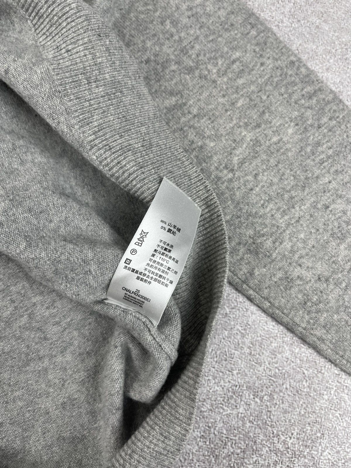 Burberry Burberry London Cashmere Sweater Men’s Size US M / EU 48-50 / 2 - 10 Thumbnail