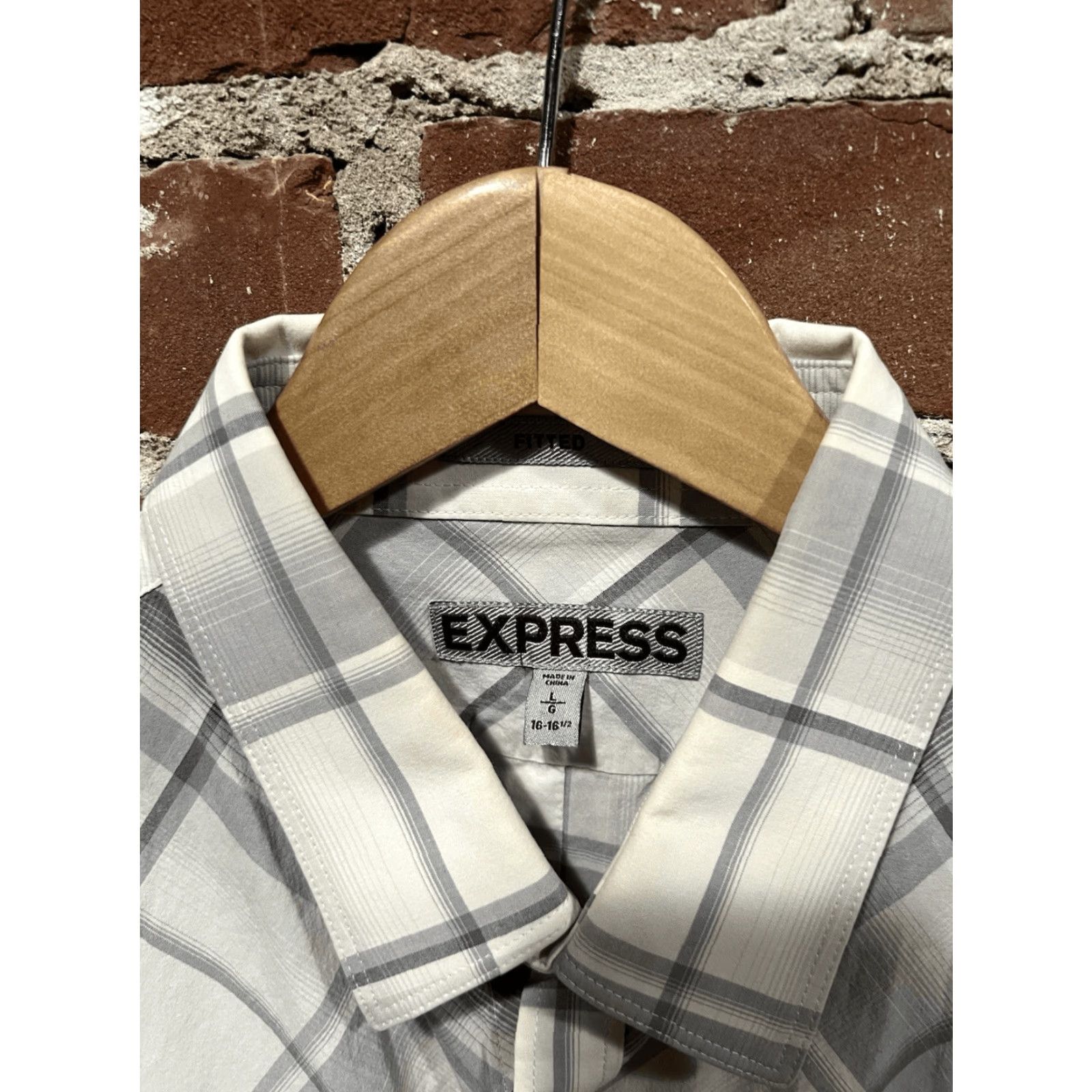 Express Express Shirt Mens White Plaid Long Sleeve Button-Up Dress Size L Size 42R - 3 Thumbnail