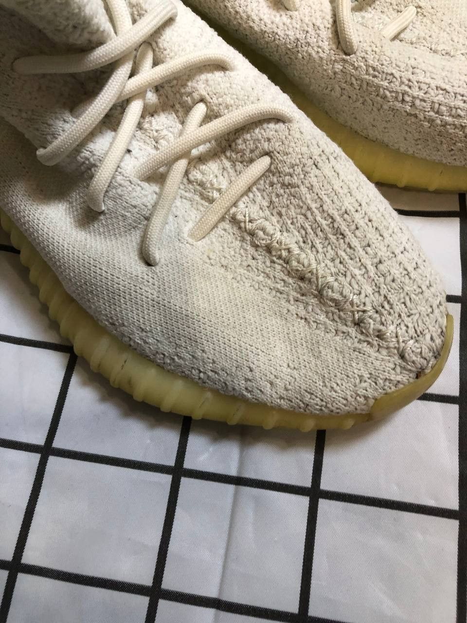 Yeezy Yeezy Boost 350 V2 Cream Triple White Shoes Men's Size US 7.5 / EU 40-41 - 2 Thumbnail