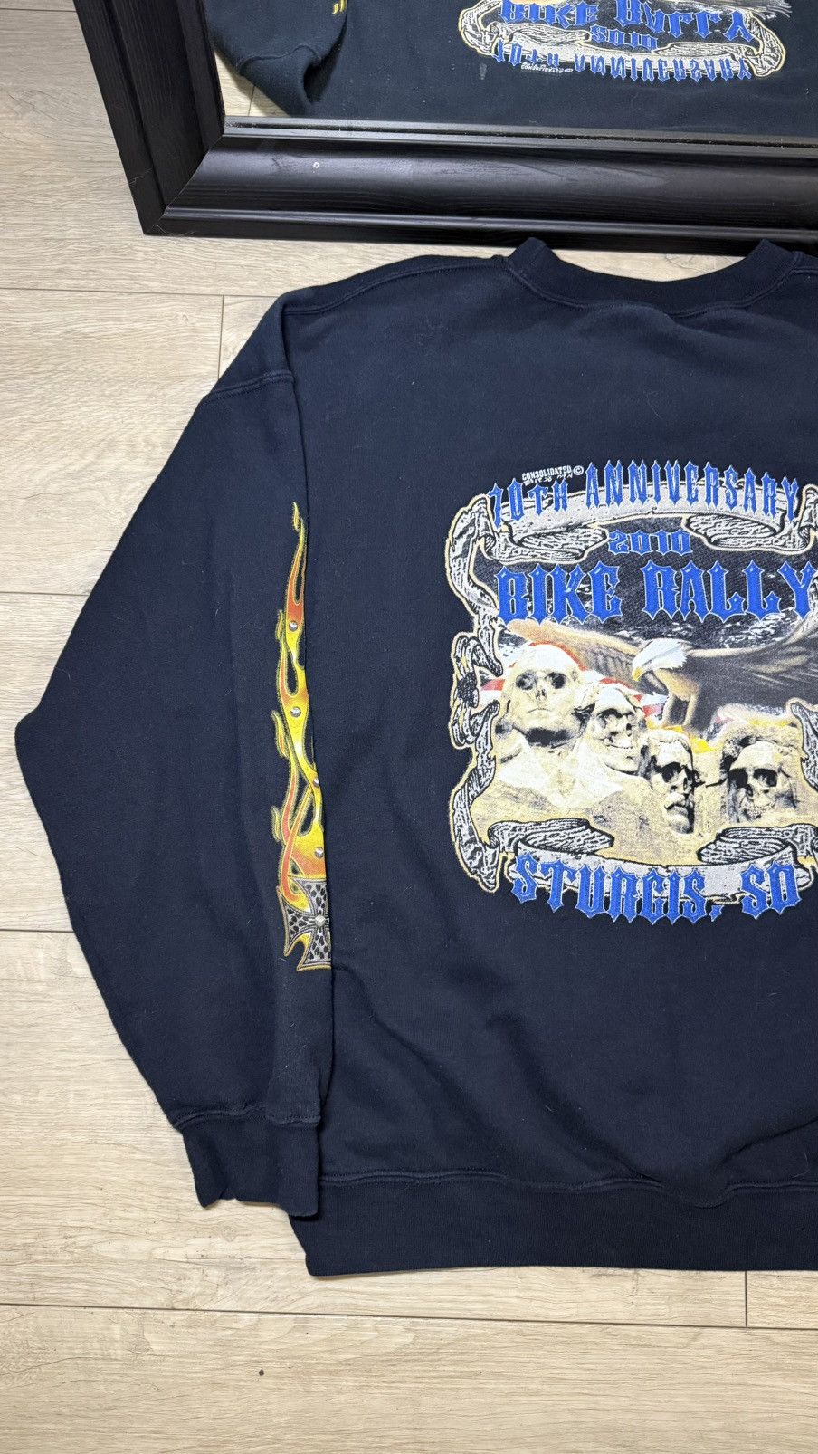 Harley Davidson Vintage / Y2K 2010 Sturgis Skull Flame Sleeve Sweatshirt Size US XL / EU 56 / 4 - 3 Thumbnail