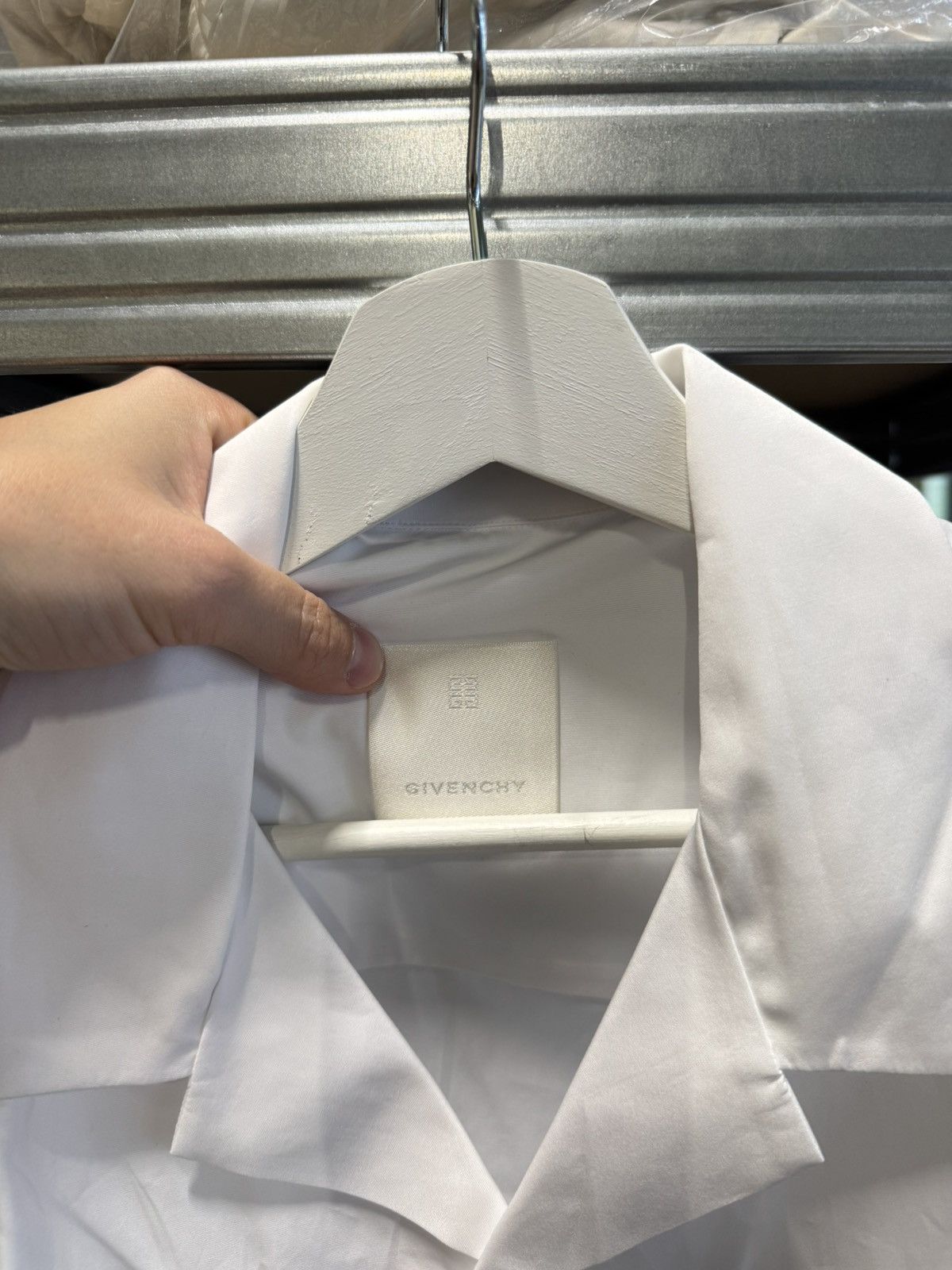 Givenchy Givenchy Logo Embroidery Bowling Shirt NEW 1050$ Size US L / EU 52-54 / 3 - 3 Thumbnail