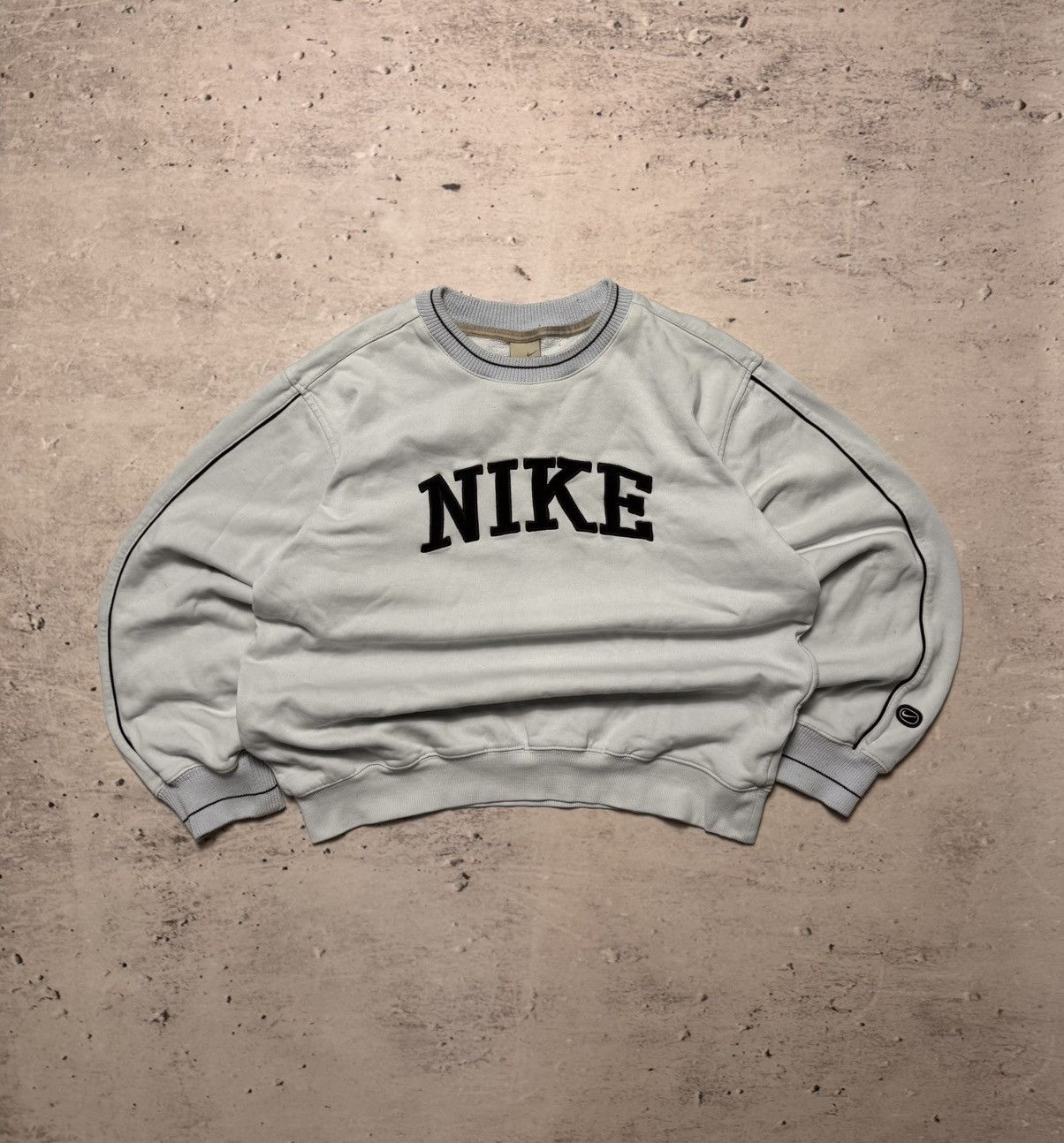 Nike × Vintage NIKE VINTAGE CENTER LOGO OVERSIZE BOXY SWEATSHIRT Size US L / EU 52-54 / 3 - 1 Thumbnail