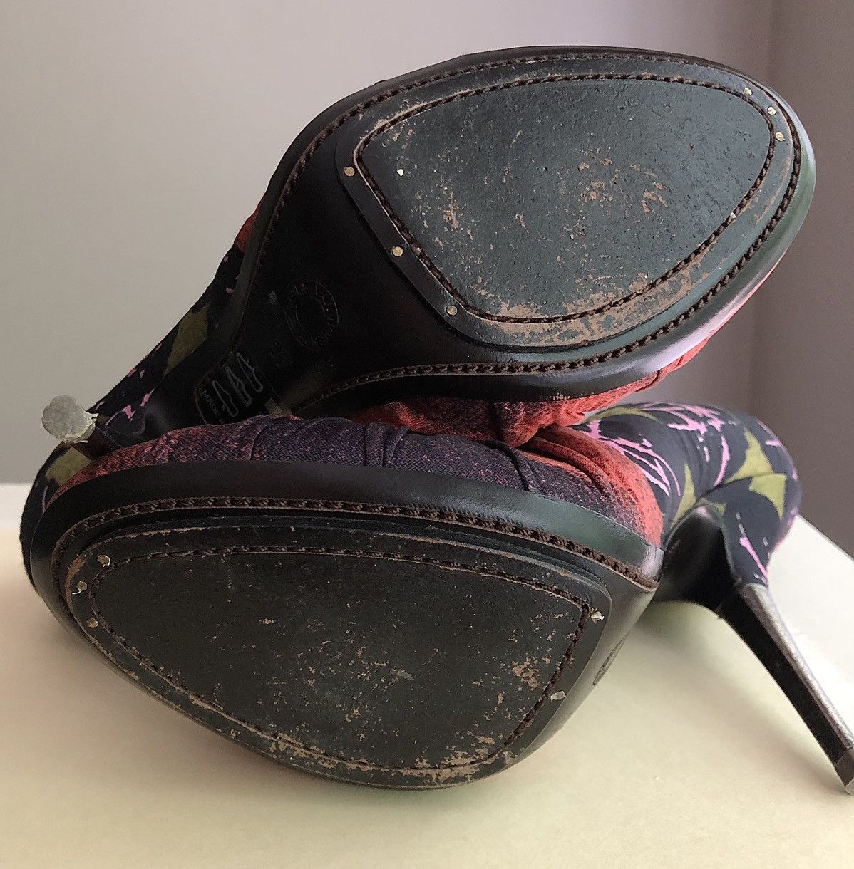 Dries Van Noten Dries Van Noten Runway SS08 Iconic Steel Heel Printed Pumps Size US 7 / IT 37 - 10 Thumbnail