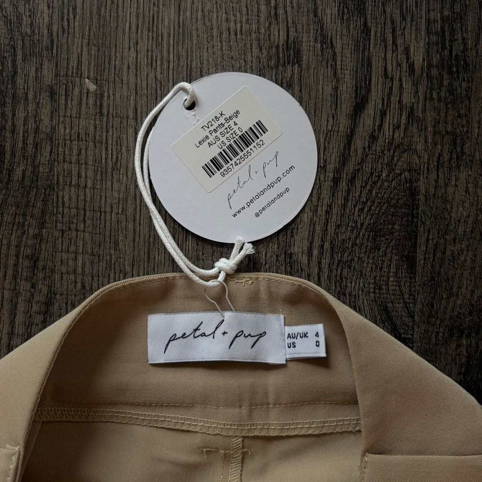 Other NWT Petals & Pup Beige Lexie Pants - Size: 0 Size 25" / US 0 / IT 36 - 5 Thumbnail