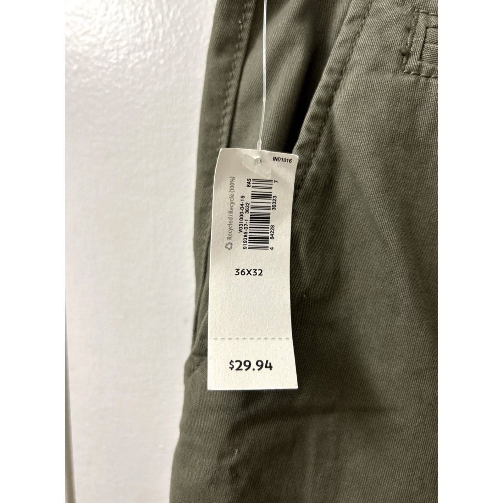 Old Navy Old Navy Pants Mens 36x32 Olive Green Chino Straight Leg Cotton Casual Workwear Bags Pockets Button Zip Regular 36in Canvas Front Flat Army Vintage No Size US 36 / EU 52 - 5 Thumbnail