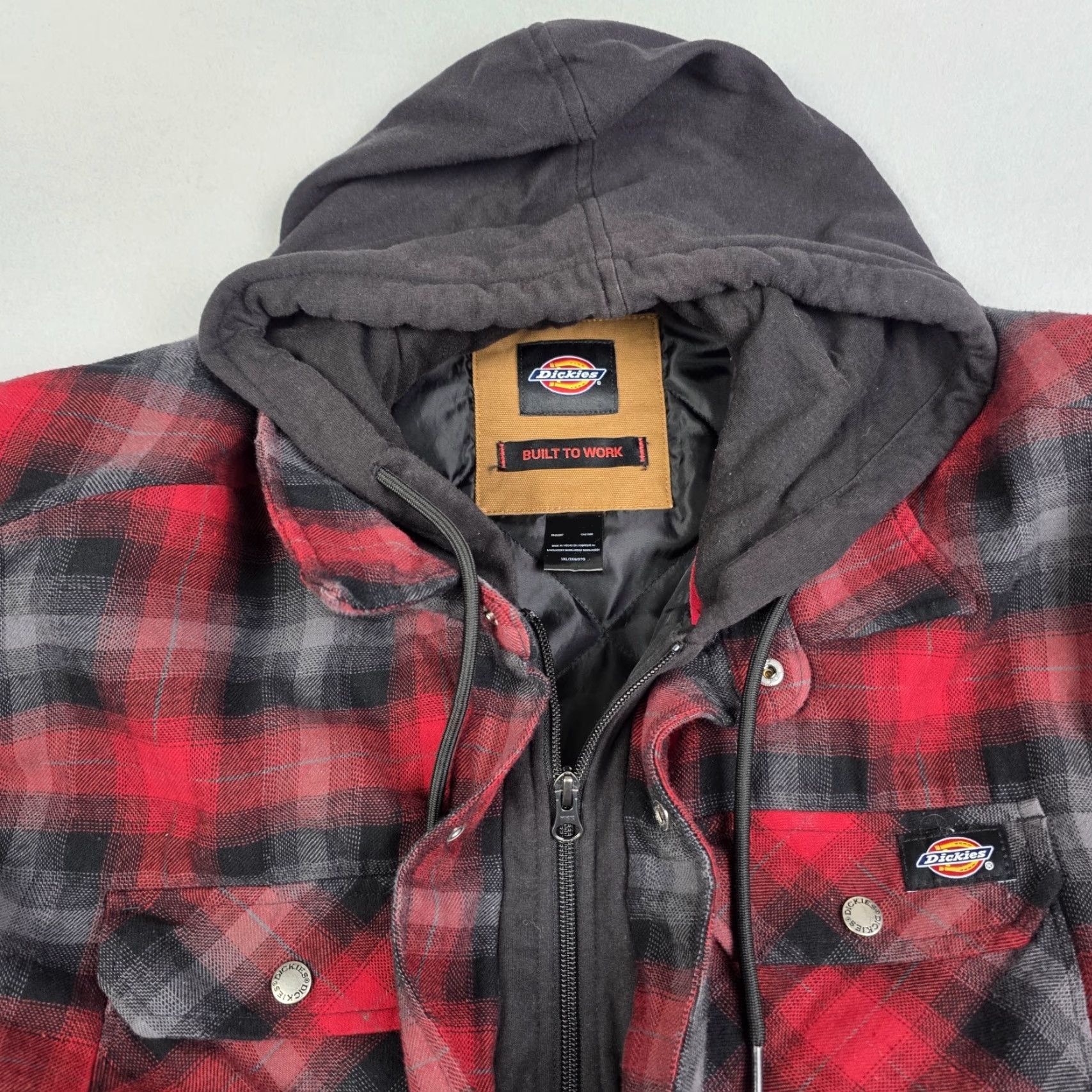 Dickies Dickies Shacket Mens 3XL Red Black Hood Quilted Lined Zip Jacket Workwear Plaid Shacket Mens 3XL Red Black Hooded Quilted Zip Jacket Dickies Size US XXL / EU 58 / 5 - 6 Thumbnail