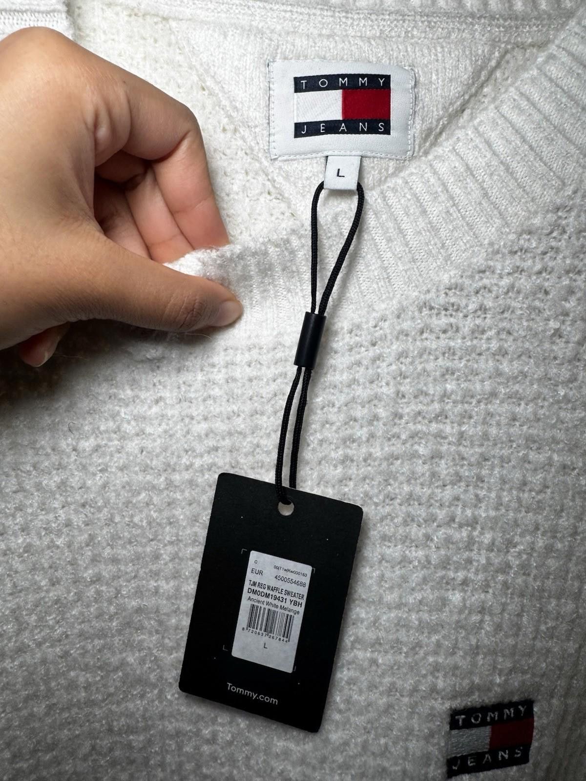 Tommy Hilfiger Tommy Jeans Waffle Knit Sweater White Size L BNWT Size US L / EU 52-54 / 3 - 6 Thumbnail