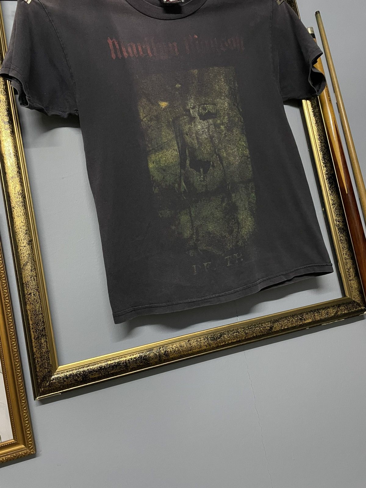Band Tees Vintage Original 90s Marilyn Manson Hieropant Tarot Sunfaded Size US S / EU 44-46 / 1 - 6 Thumbnail