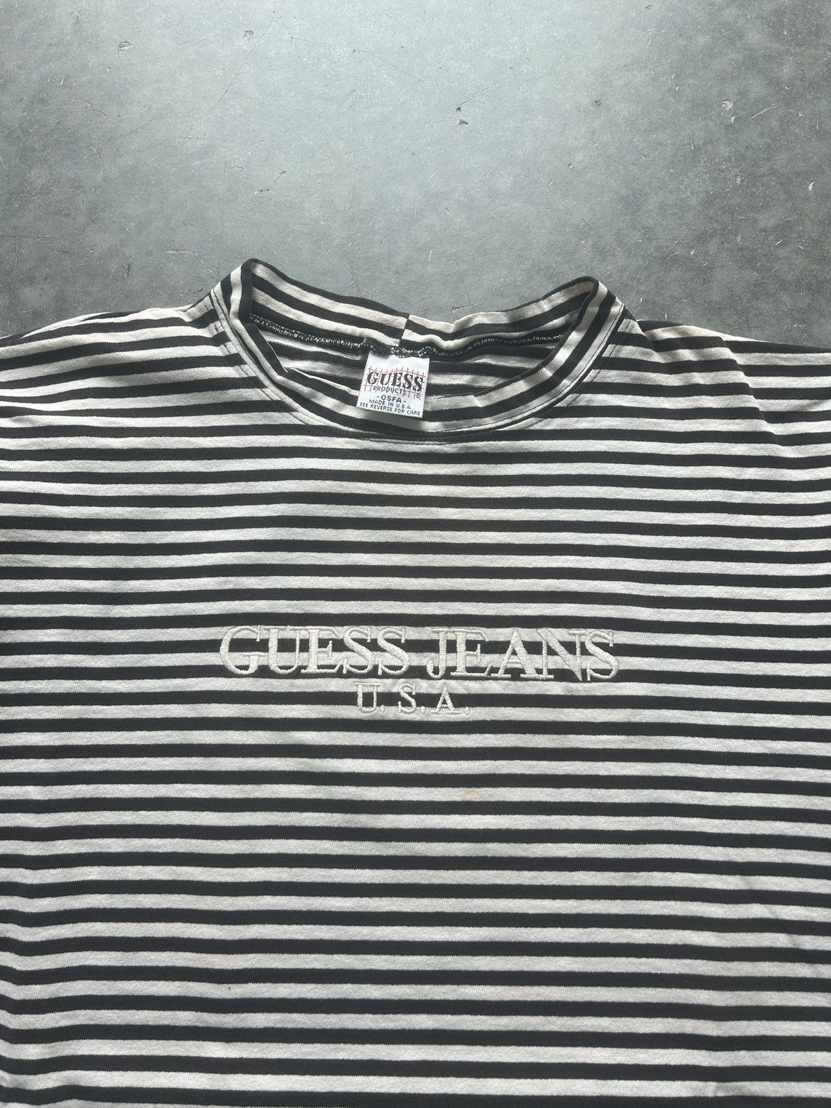 Guess × Vintage Vintage 90s Guess Striped Tee Embroidered Logo Size US L / EU 52-54 / 3 - 1 Thumbnail