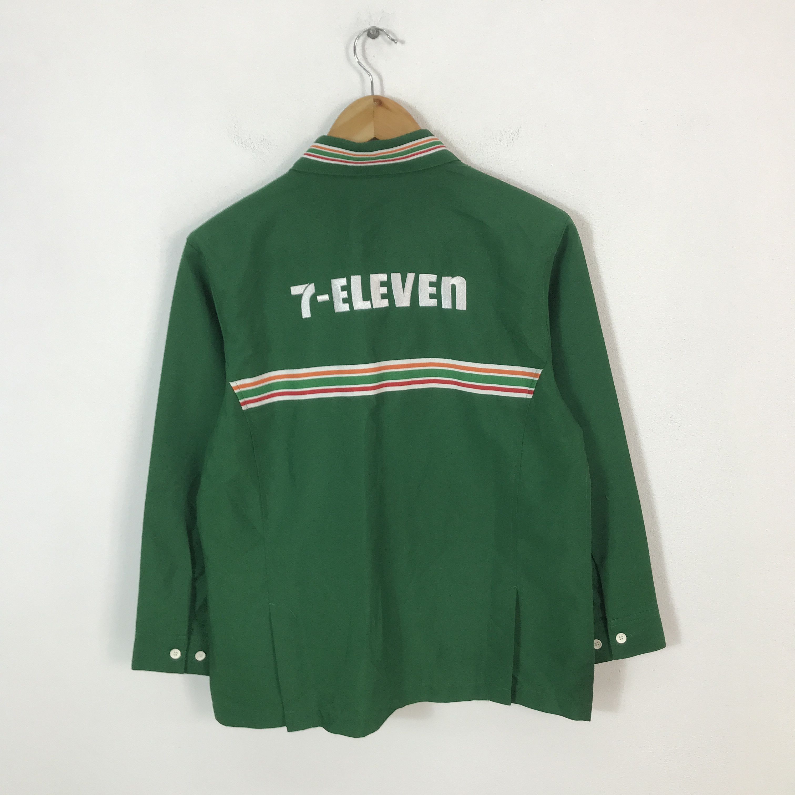 Japanese Brand Vintage 7 eleven uniform Japan shirt jacket Size US L / EU 52-54 / 3 - 1 Thumbnail
