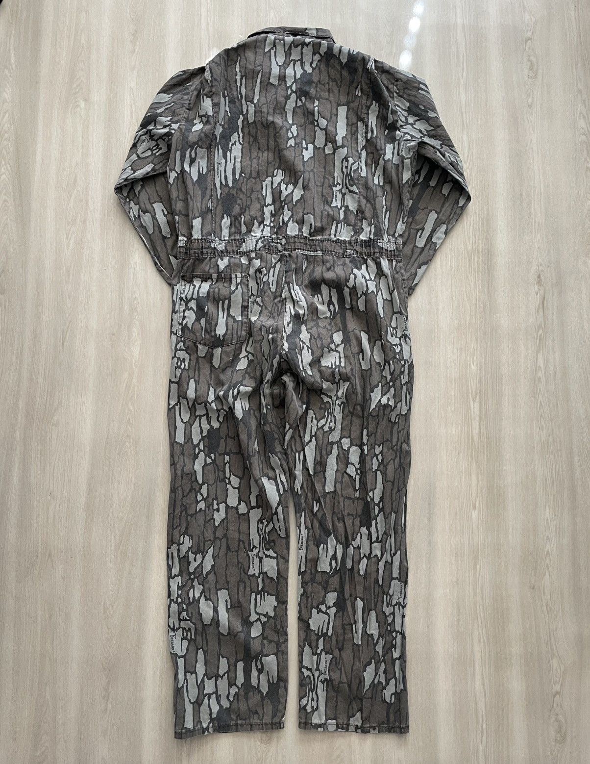 Vintage Vtg 80s TREBARK Camo Coveralls Hunting USA sz XL *distressed Size US XL / EU 56 / 4 - 7 Thumbnail