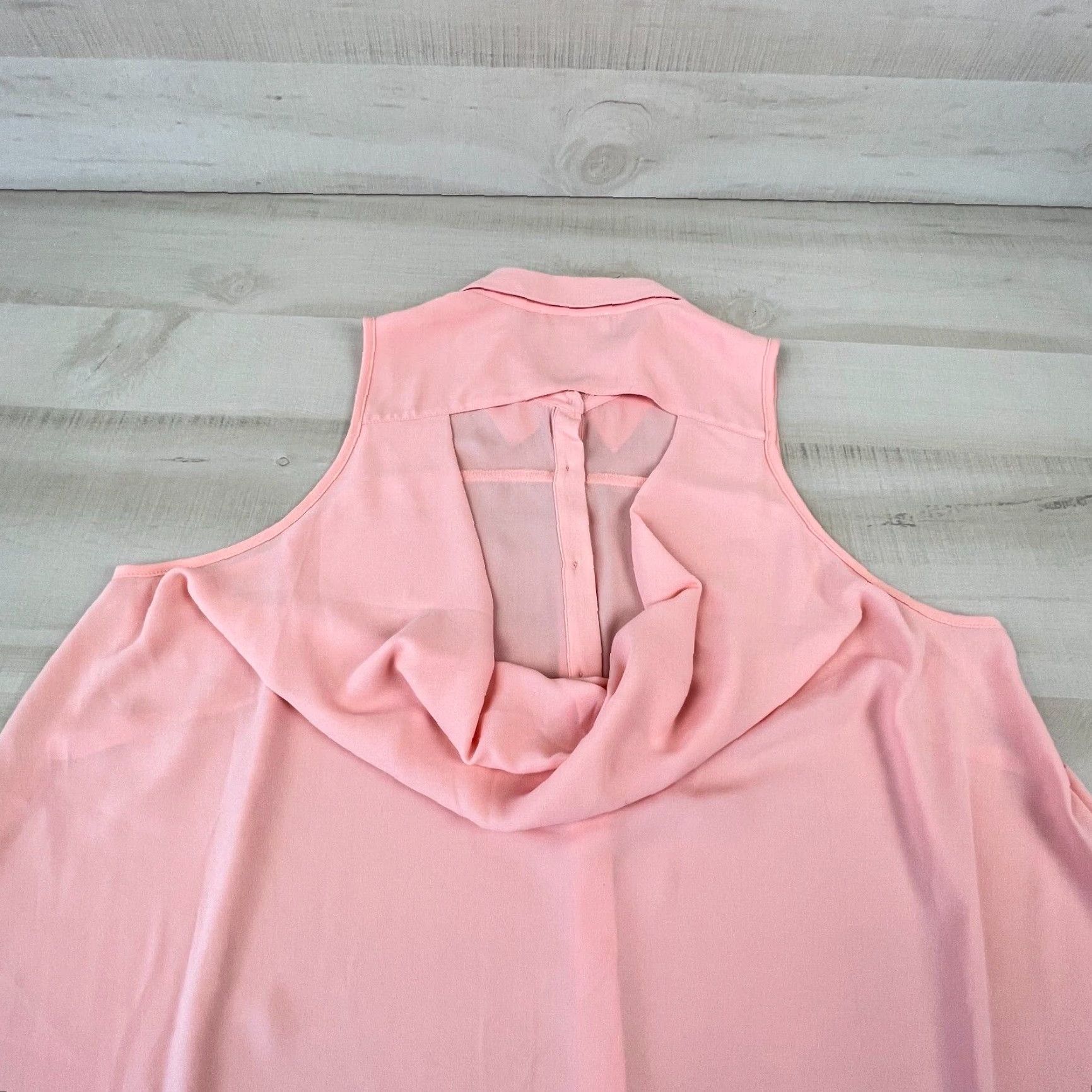 Forever 21 Forever 21 Women's Pink Sleeveless Blouse Top XL Plus Size Open Back Shirt Button Up Size XL / US 12-14 / IT 48-50 - 8 Thumbnail