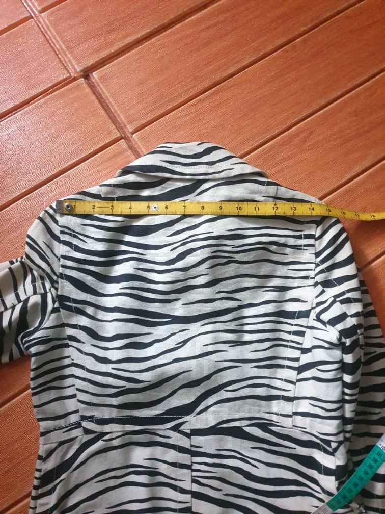 Marc Jacobs Marc Jacobs tiger stripe streetwear Jacket Size M / US 6-8 / IT 42-44 - 11 Thumbnail