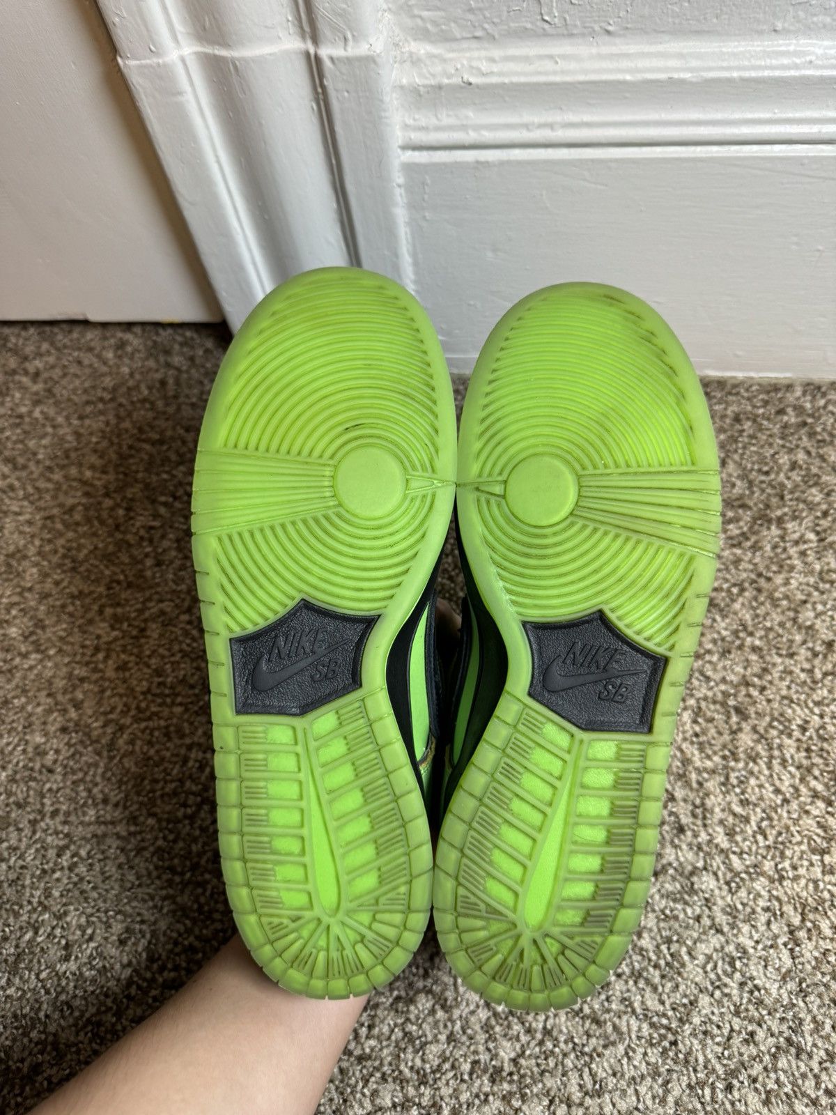 Nike Nike SB Dunk Low Powerpuff Buttercup Size 9.5 Sneakers Shoes Size US 9.5 / EU 42-43 - 6 Thumbnail