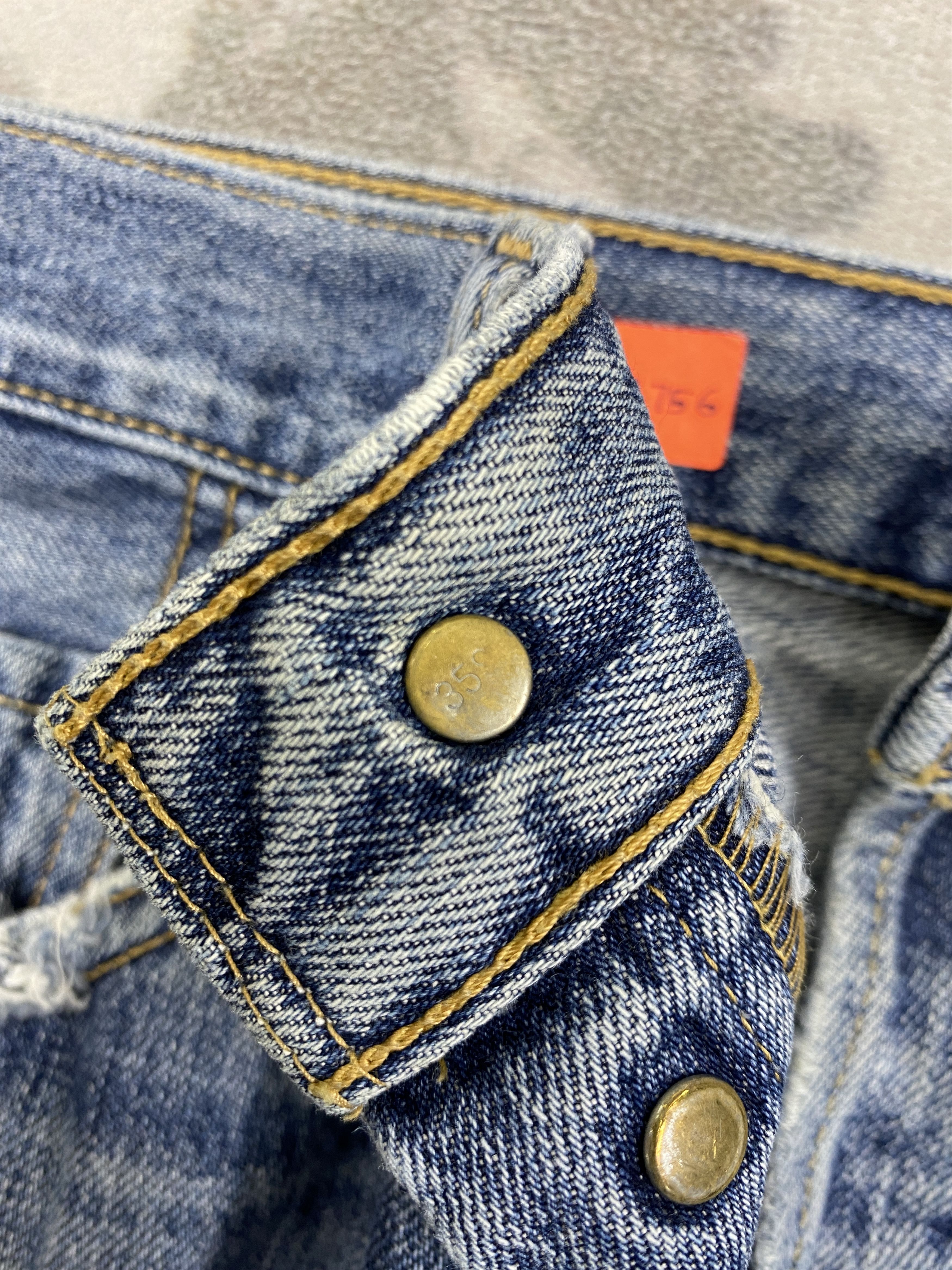 Levi's Vintage Levi's 501 Jeans 32x15.5 Short Denim - JN3756 Size US 32 / EU 48 - 5 Thumbnail