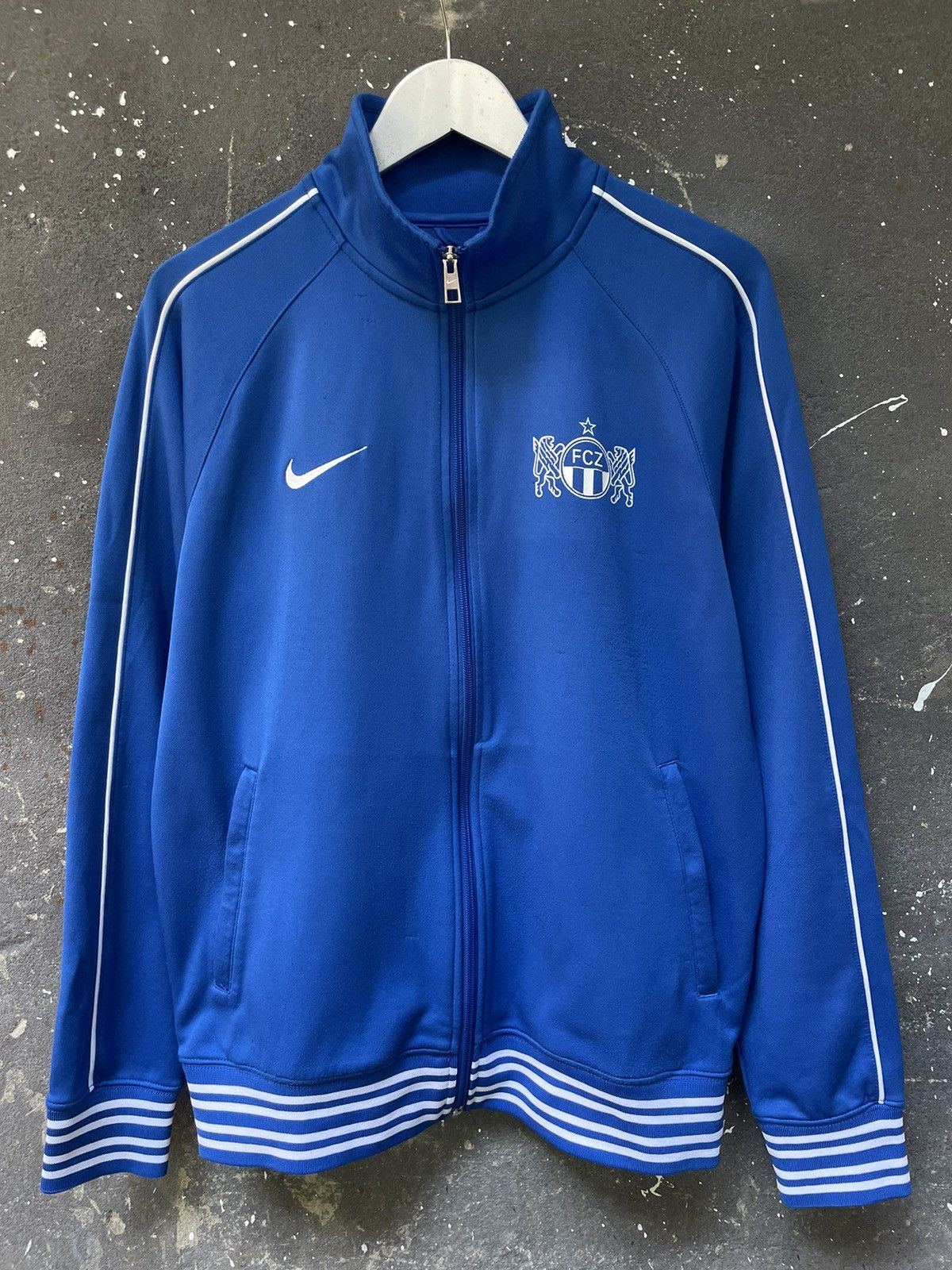 Nike Nike Zurich 2013/2014 Track Jacket Football Y2K Jersey RARE Size US M / EU 48-50 / 2 - 3 Thumbnail