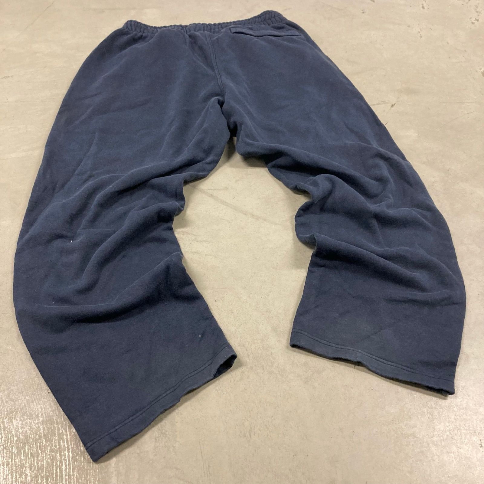 Nike Baggy Y2K distressed Nike sweatpants 32x30 Size US 32 / EU 48 - 2 Thumbnail