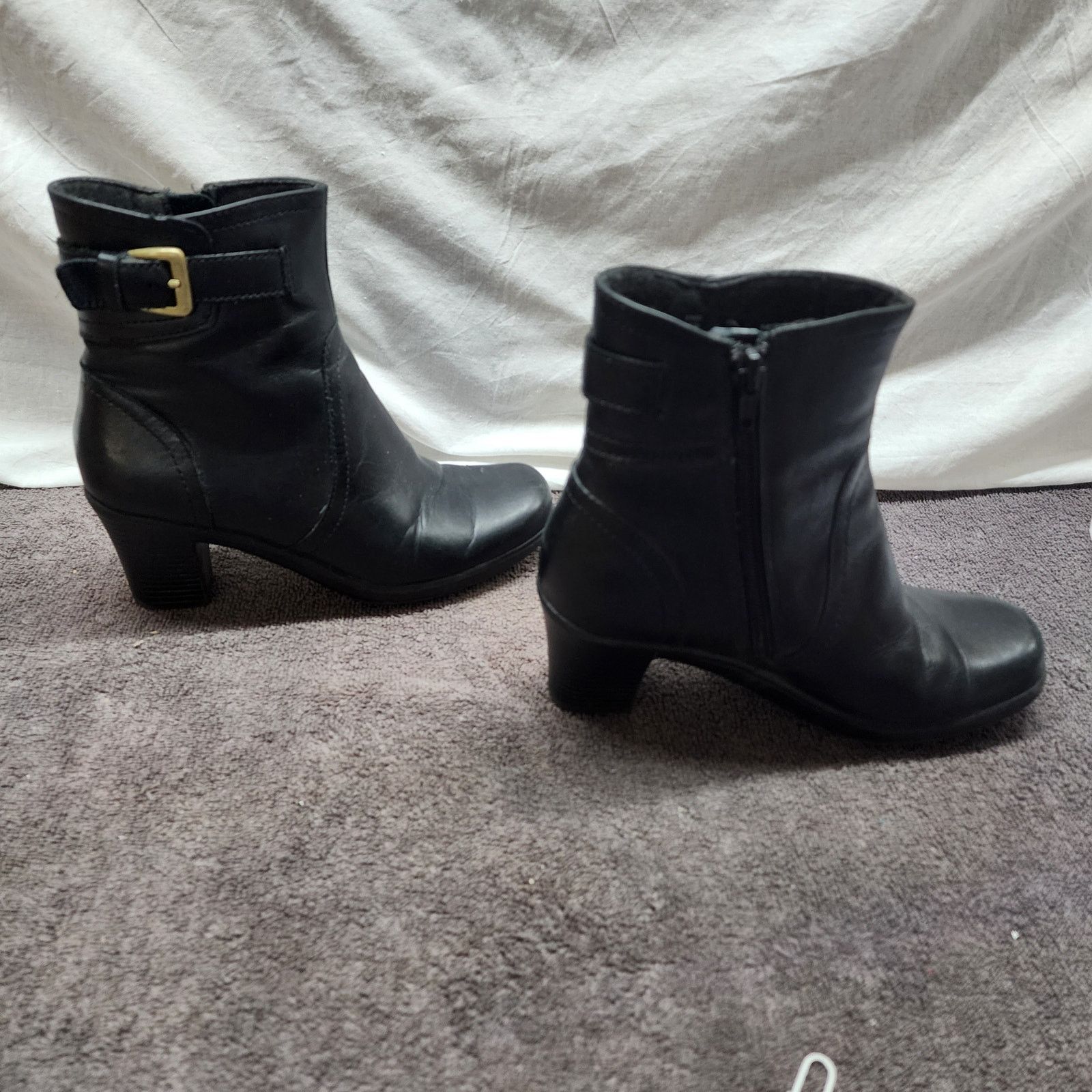 Clarks Clarks women's black leather boots booties zippered 5M b47 Size US 5 / IT 35 - 2 Thumbnail