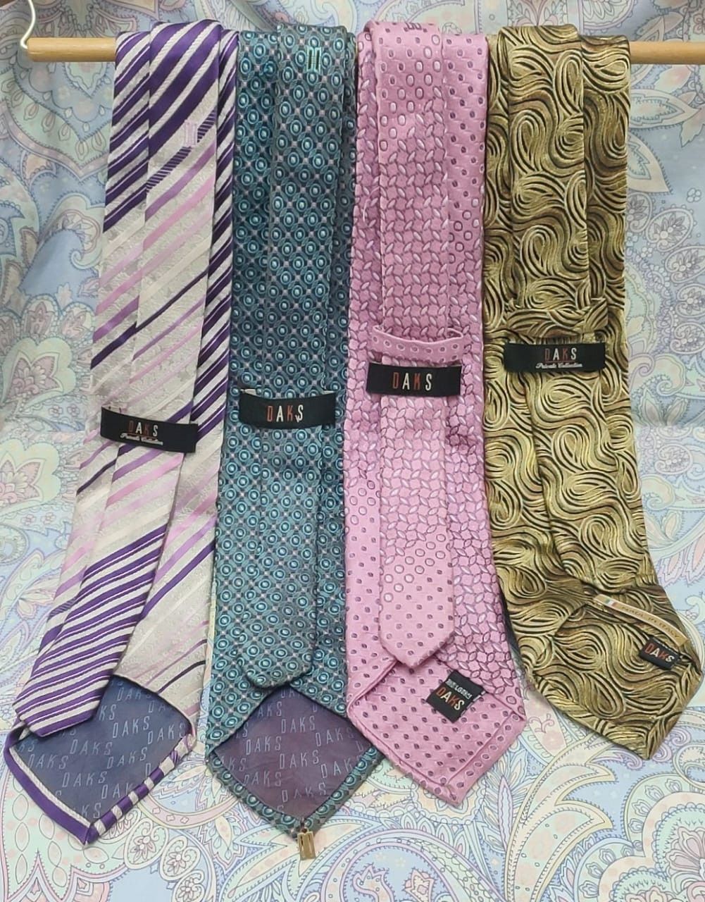 Gucci Luxury Designer Silk Tie Bundle Size ONE SIZE - 7 Thumbnail